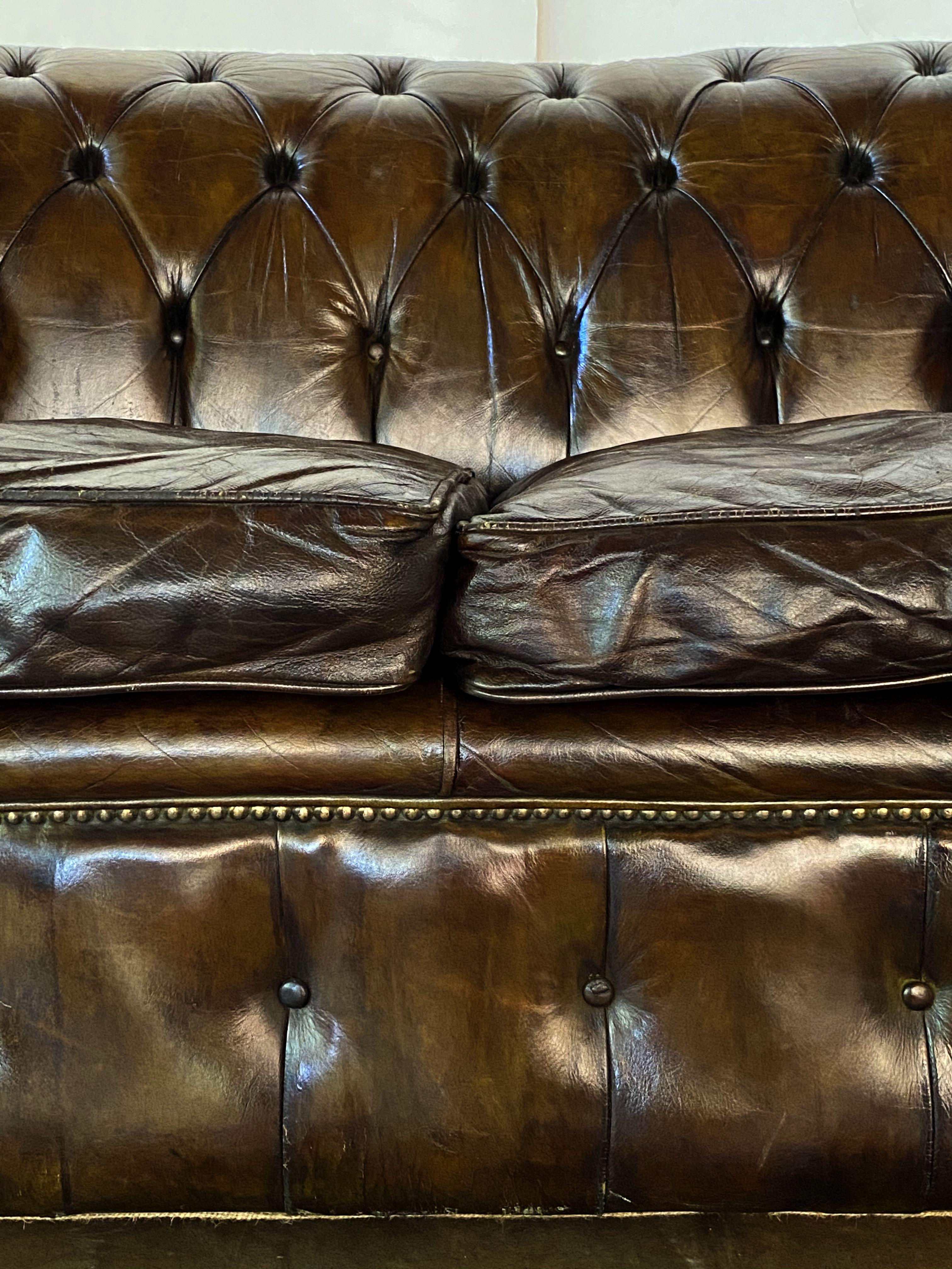 English Chesterfield Sofa of Tufted Leather 10