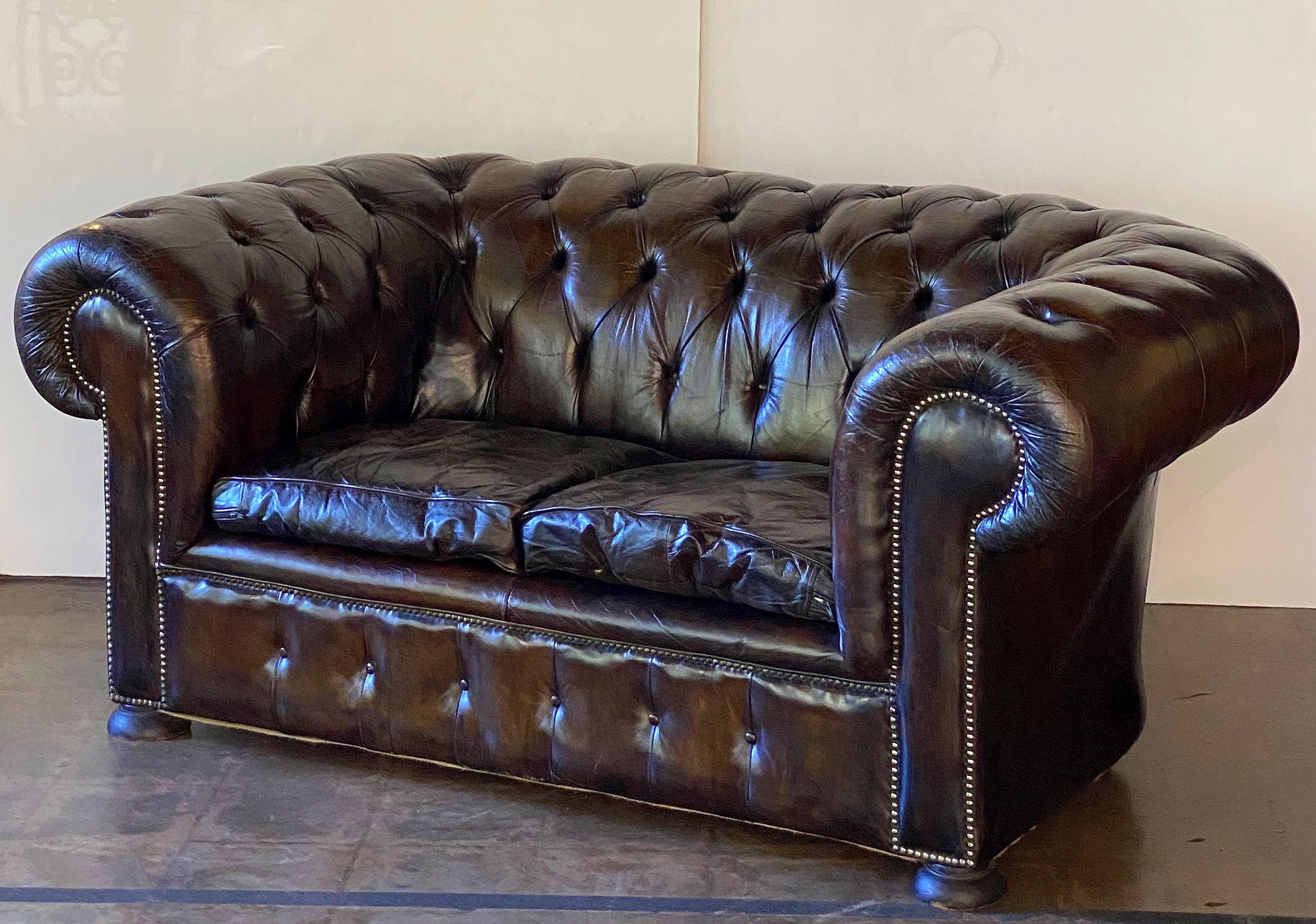 chesterfield sofa tufted