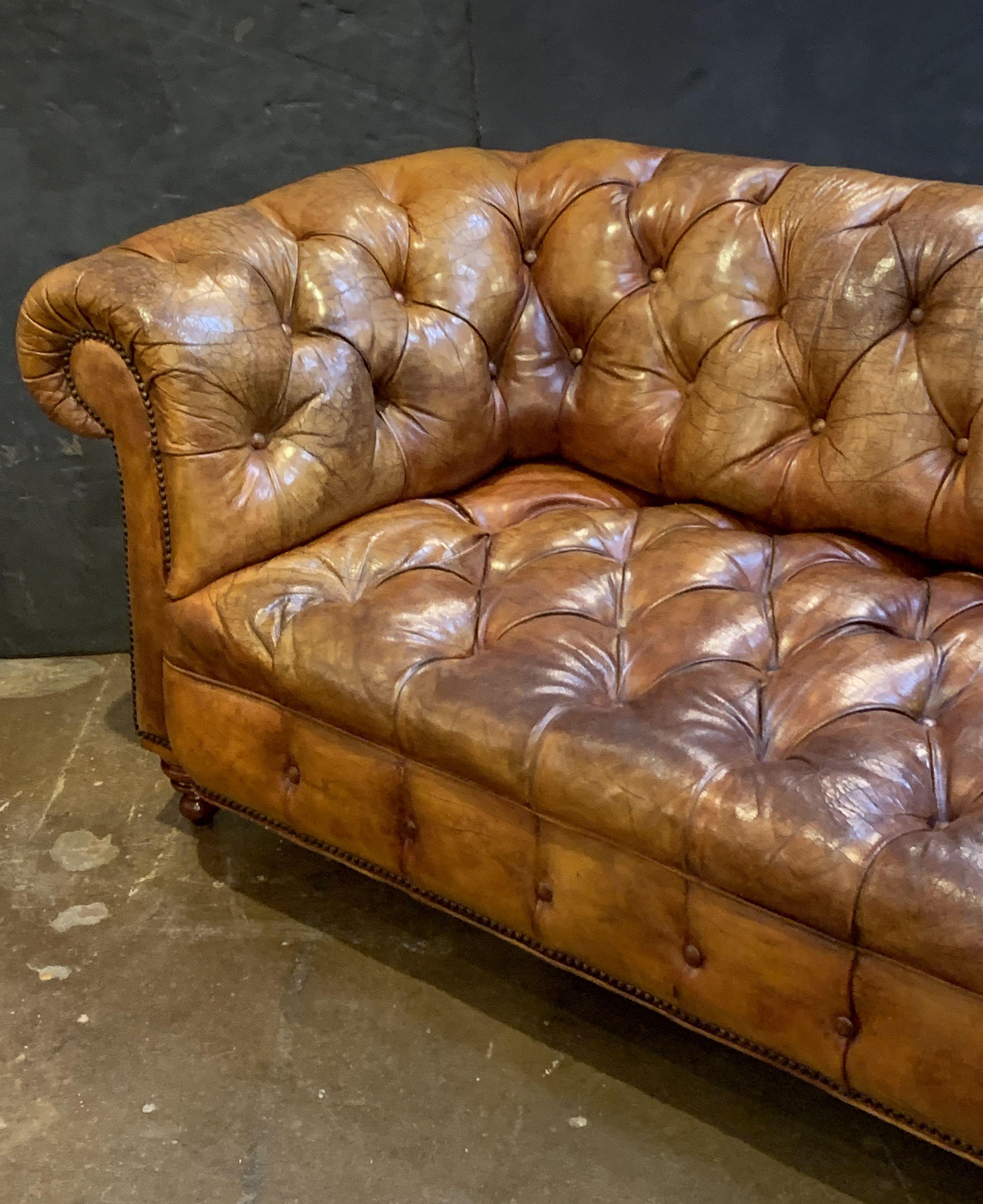 English Chesterfield Sofa of Tufted Leather 3