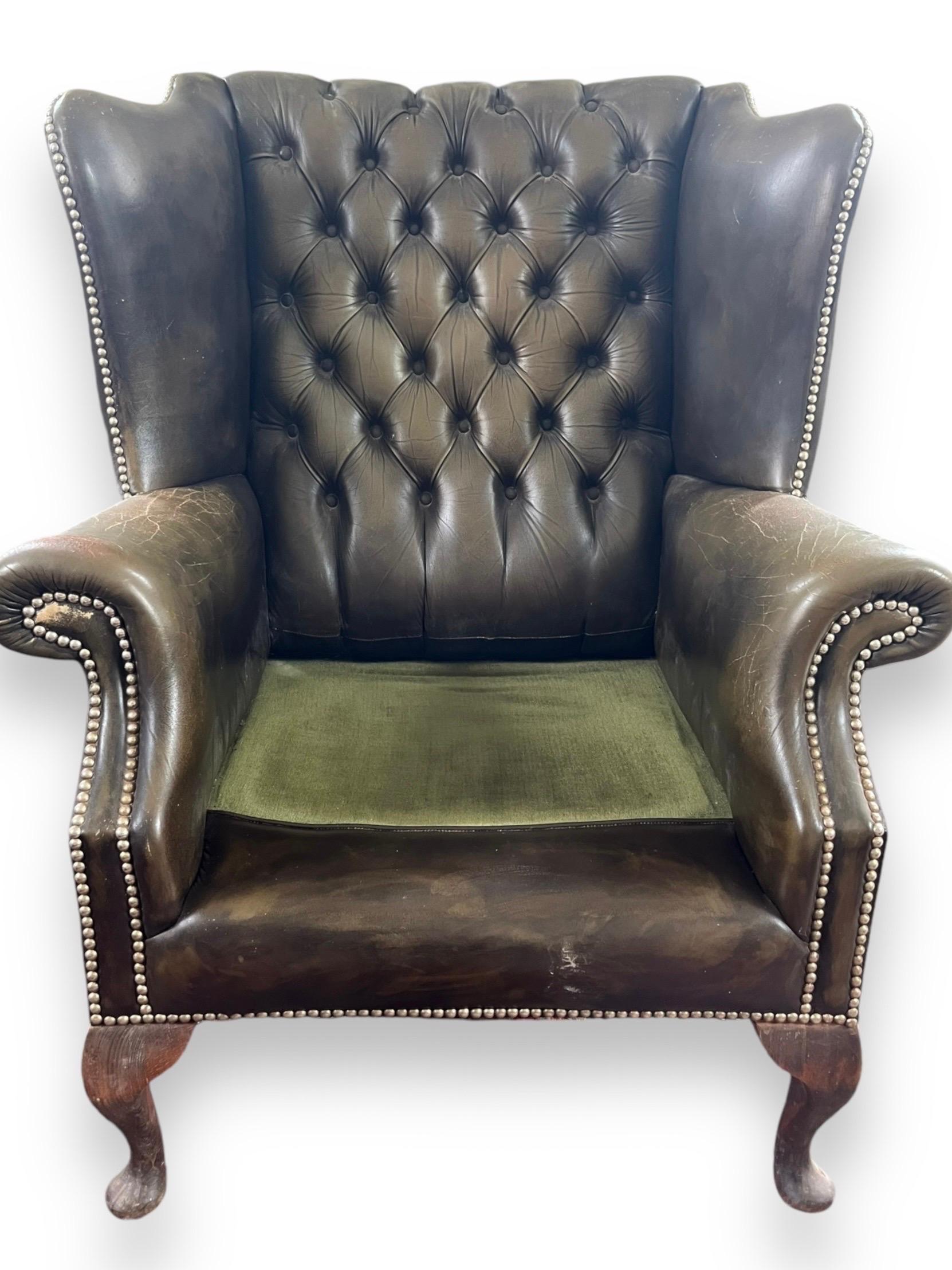 English Chesterfield Wingback Armchair Brown Green Leather - Armchair - England For Sale 10
