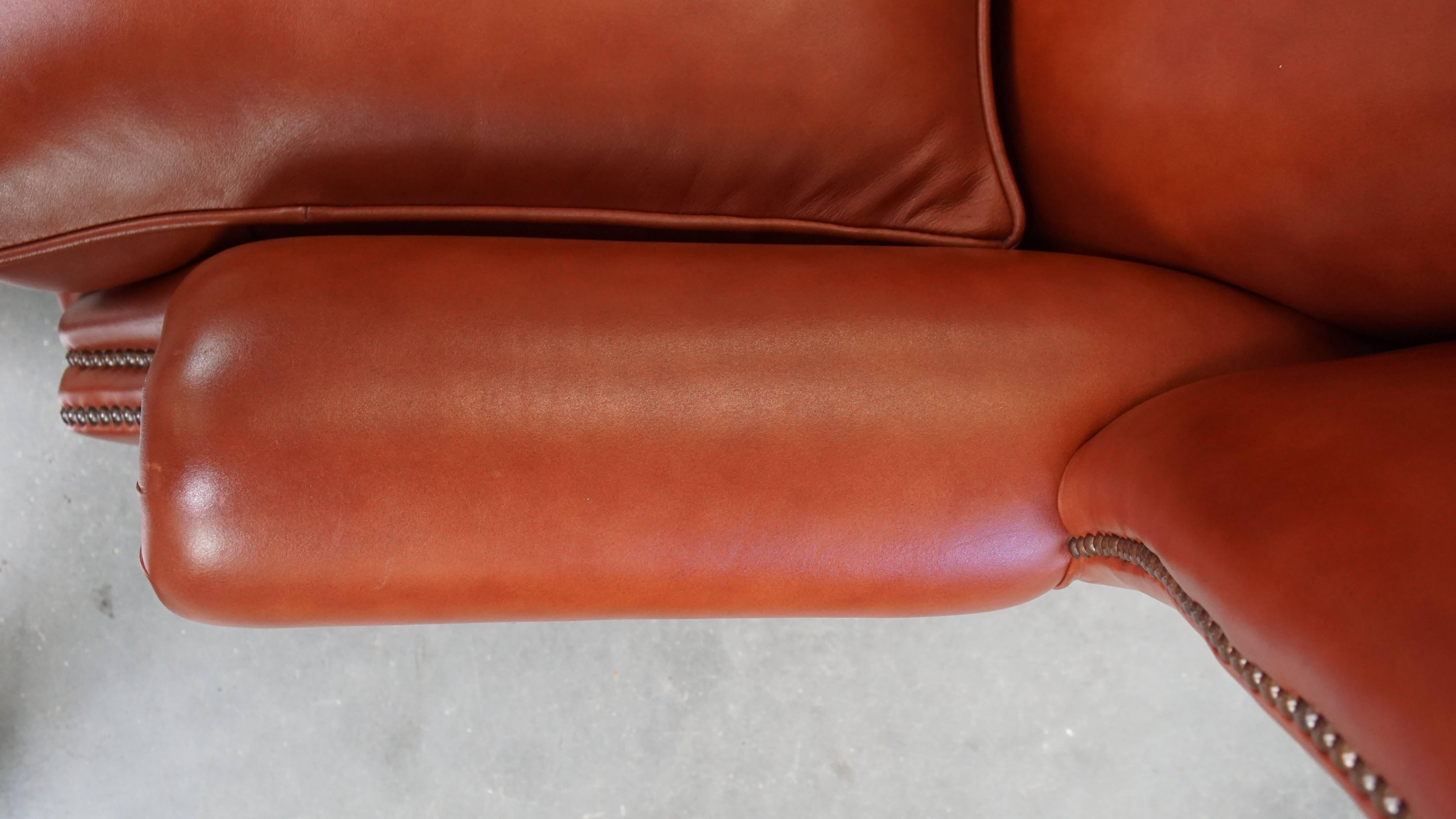 Sedia Chesterfield Wingback inglese in pelle di vacchetta in vendita 1