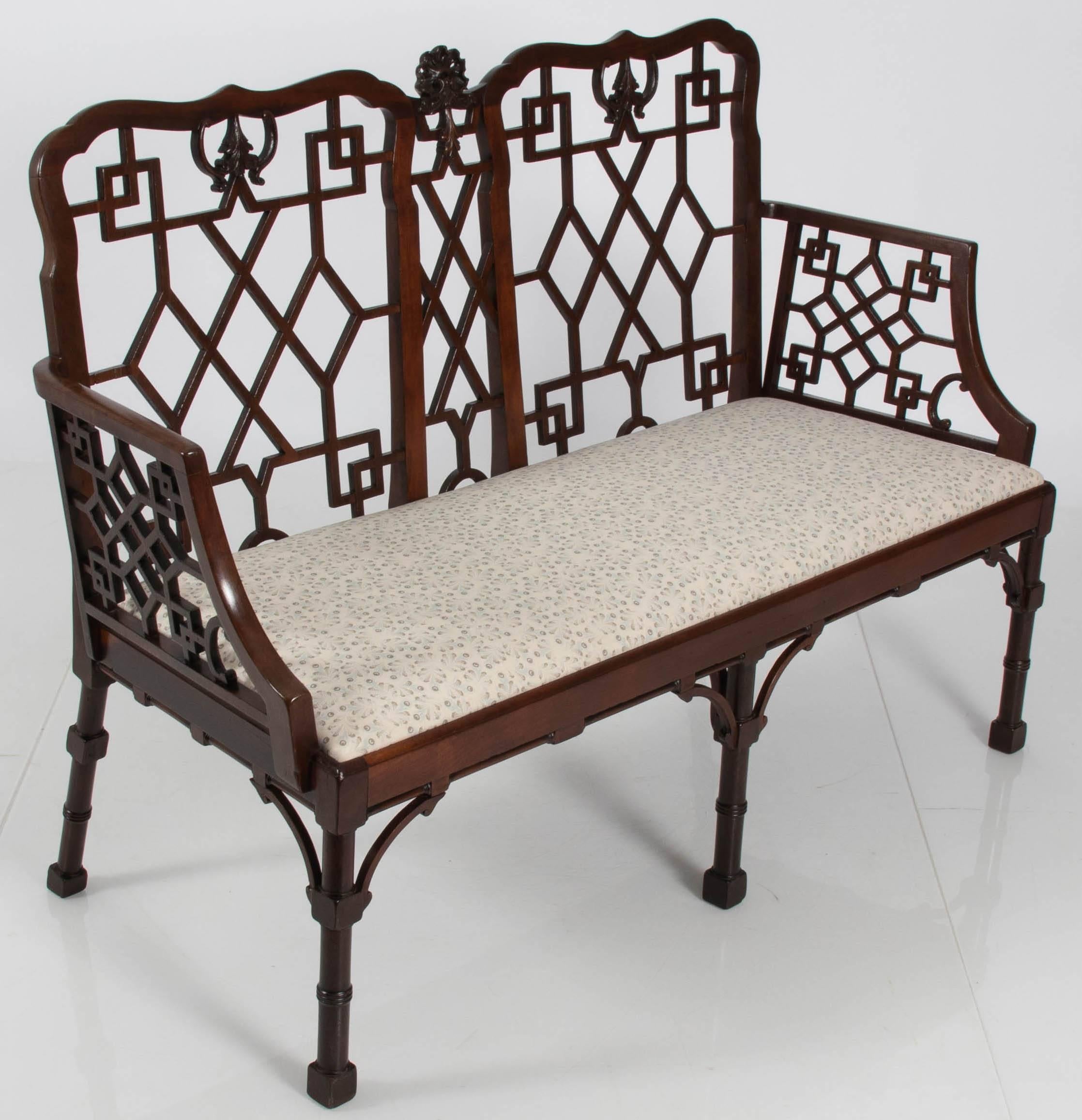 Mid-20th Century English Chinese Chippendale Mahogany Settee