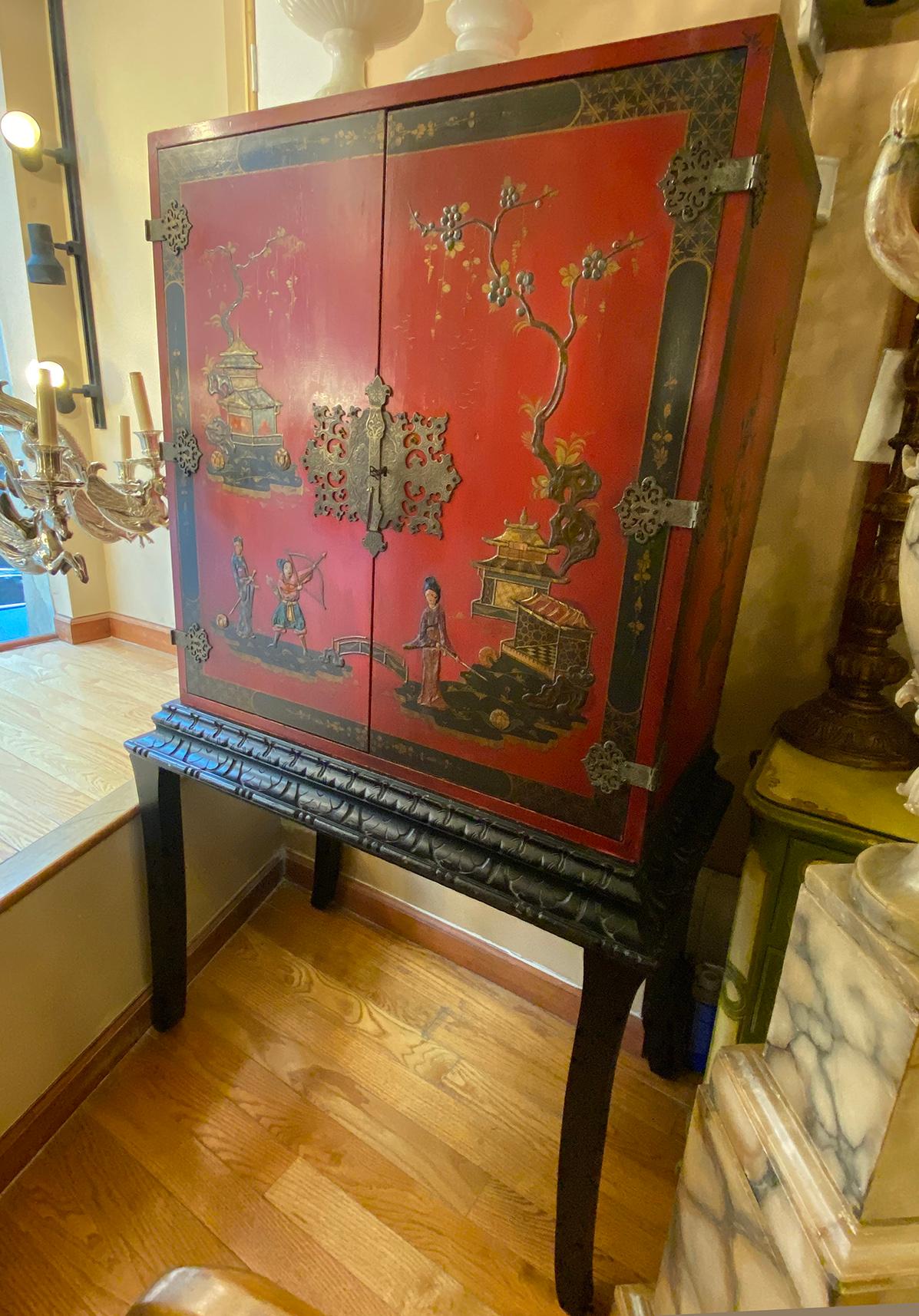 Lacquered English Chinoiserie Cabinet For Sale