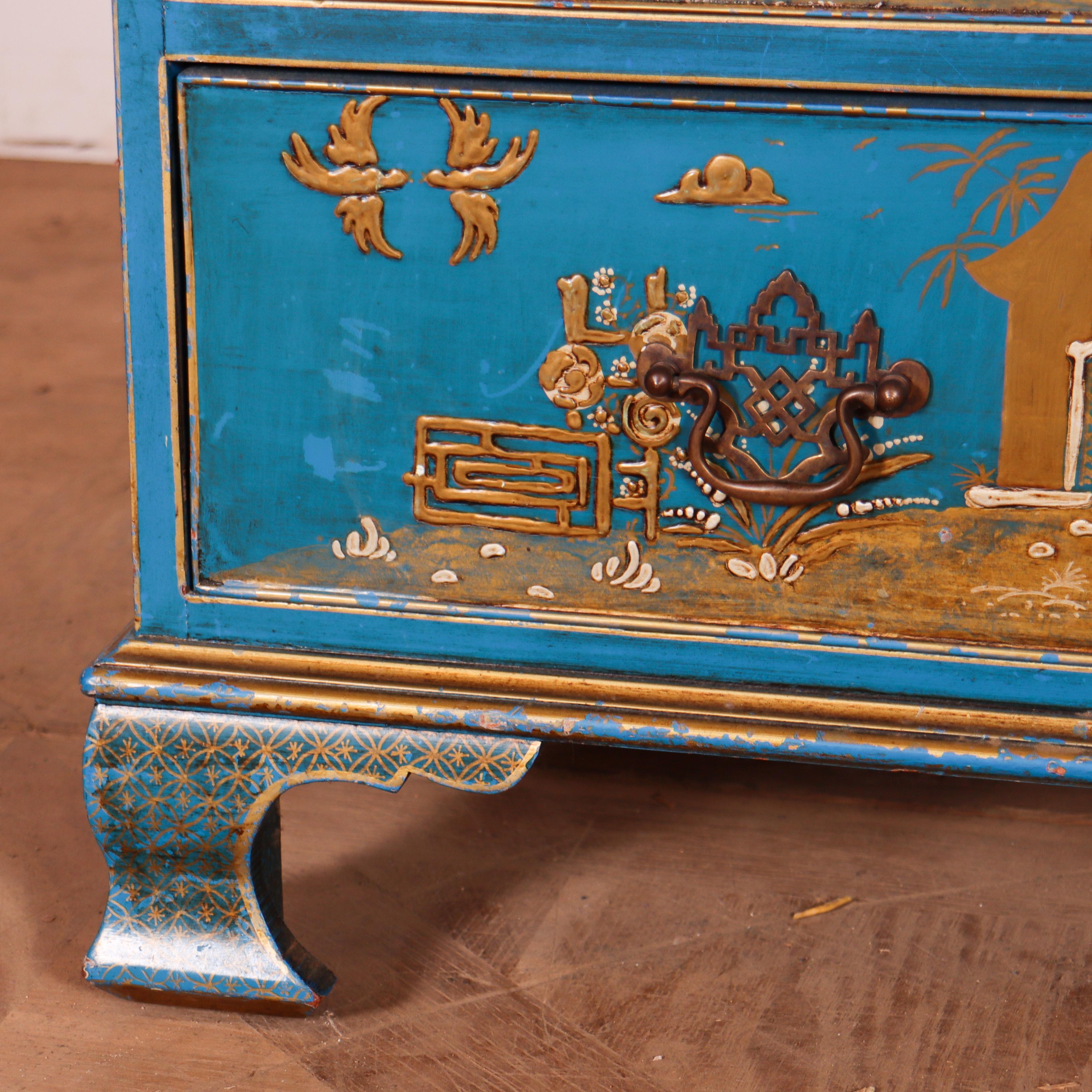 Quercia Cassettiera inglese Chinoiserie in vendita