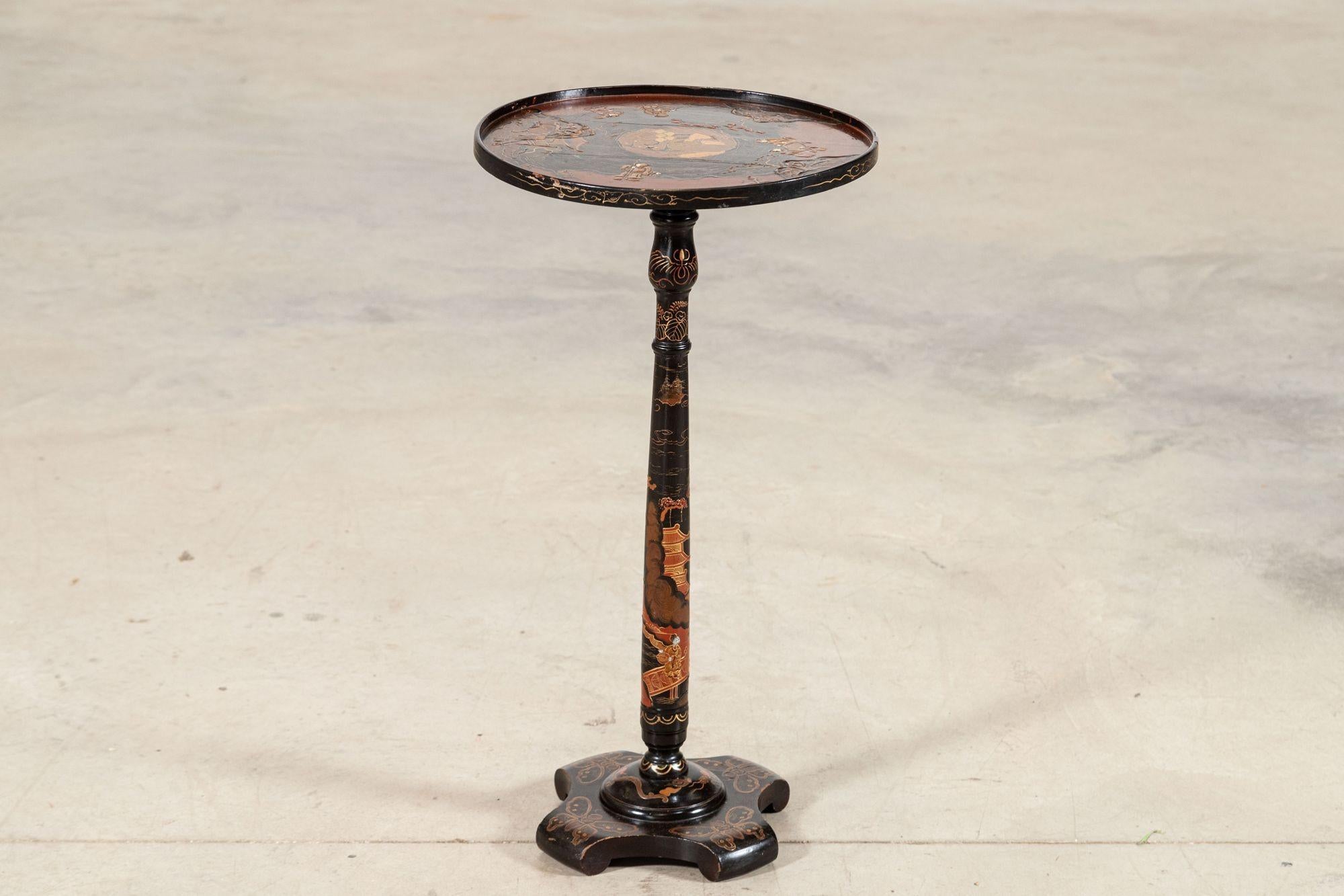Table d'appoint laquée Chinoiserie anglaise en vente 5