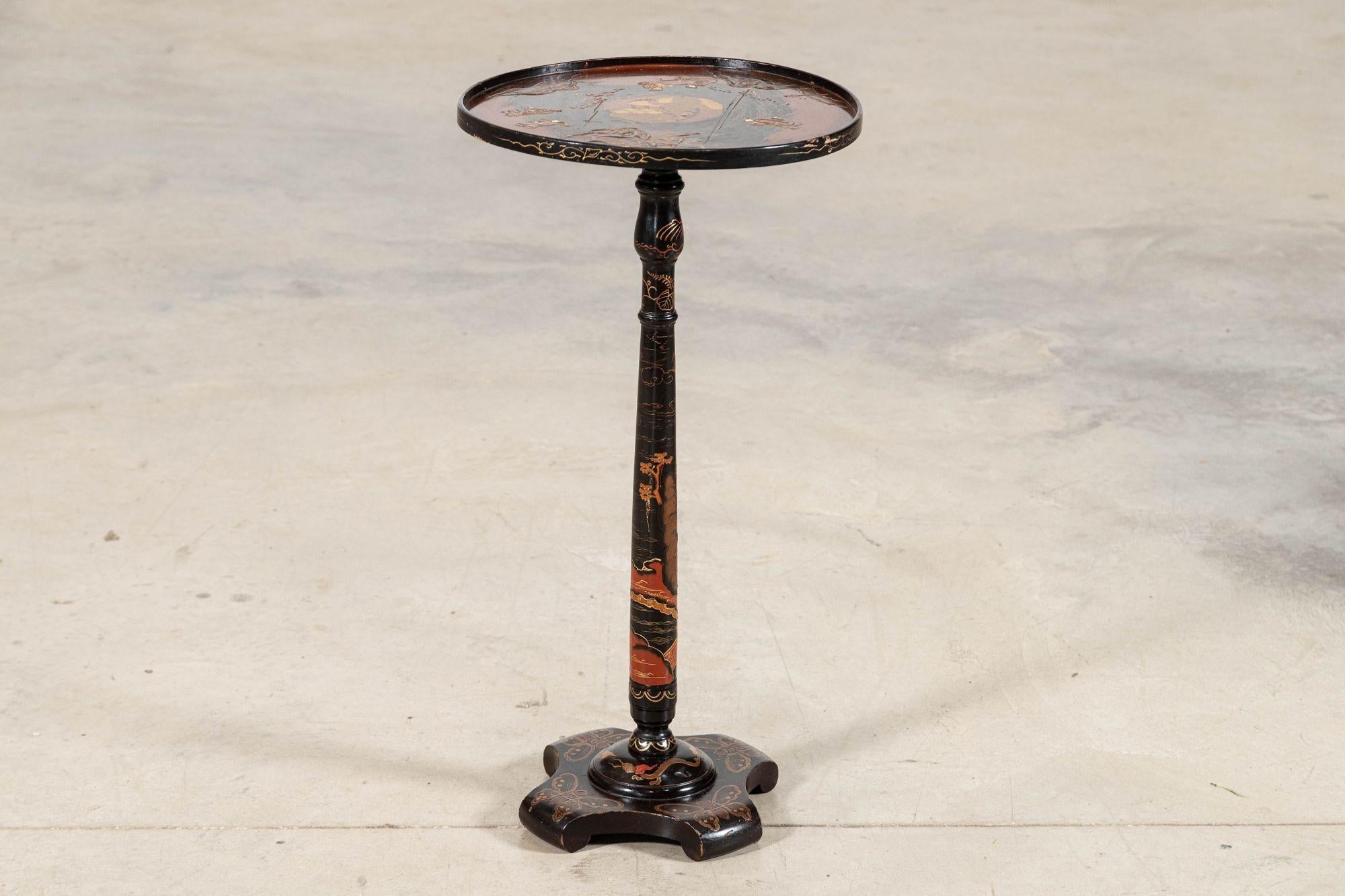 Table d'appoint laquée Chinoiserie anglaise en vente 7