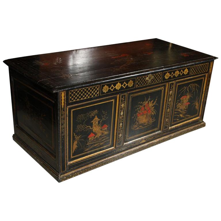 English Chinoiserie Painted Pine Chest For Sale