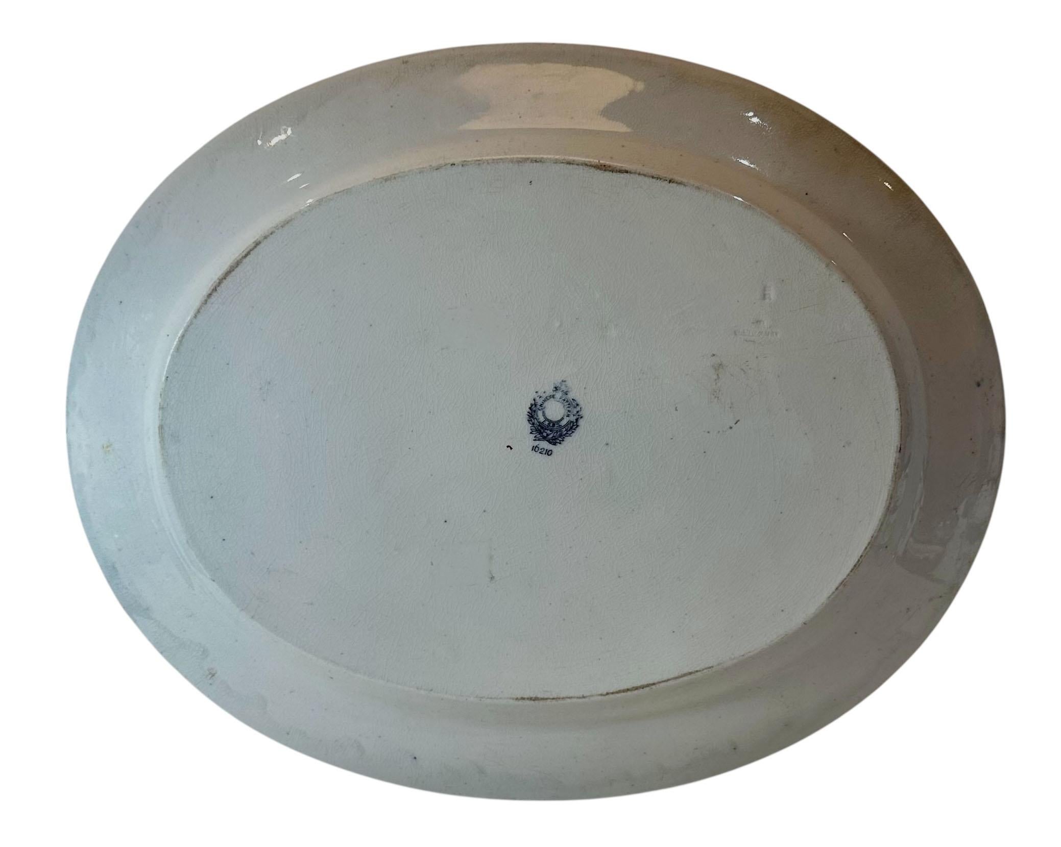 Englischer Teller mit chinesischem Muster von Ashworth aus den 1840er Jahren. Es ist in sehr gutem Zustand, signiert auf der Rückseite.