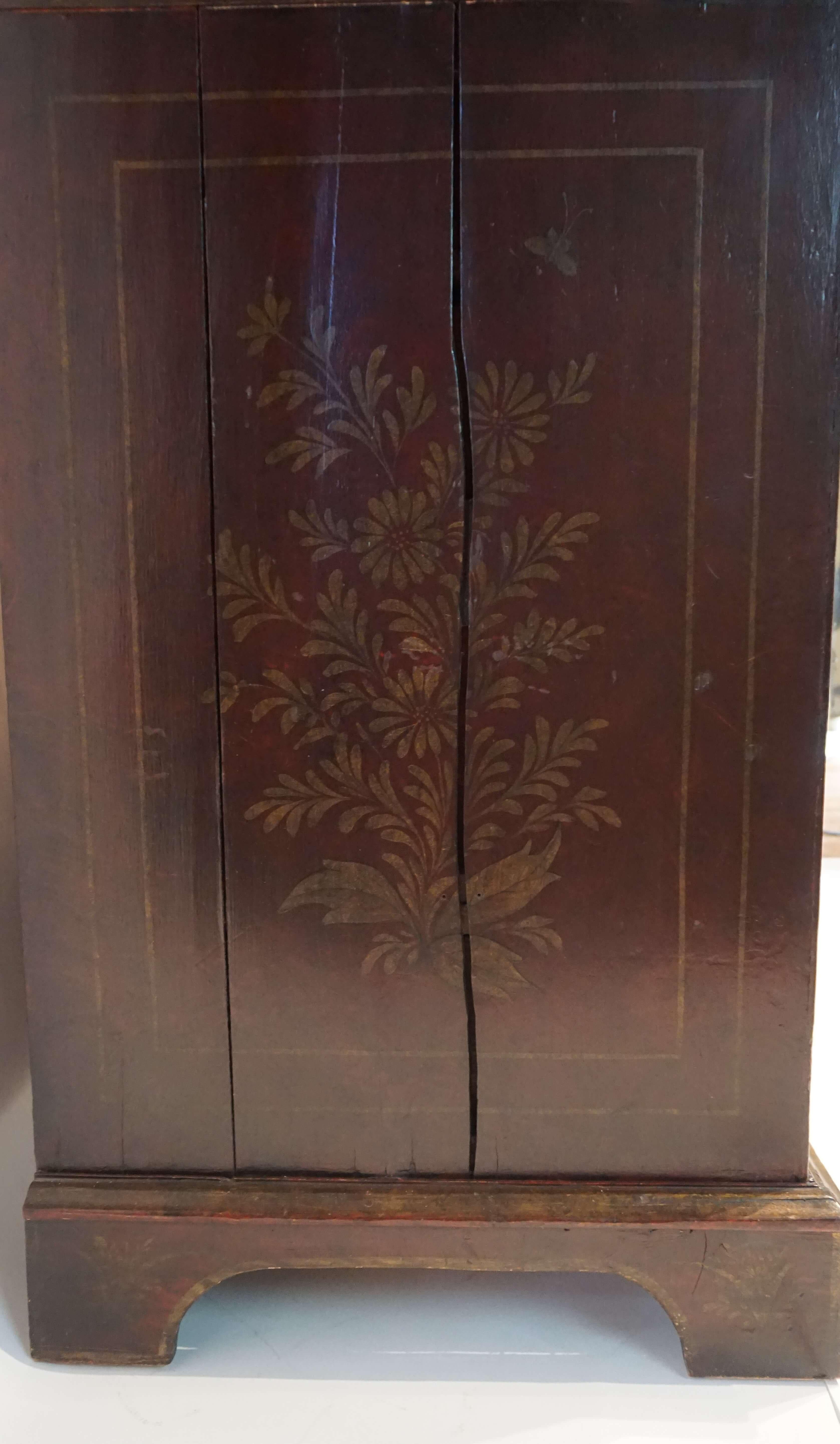 English Chinoiserie Red Japanned Chest of Drawers, circa 1720 11