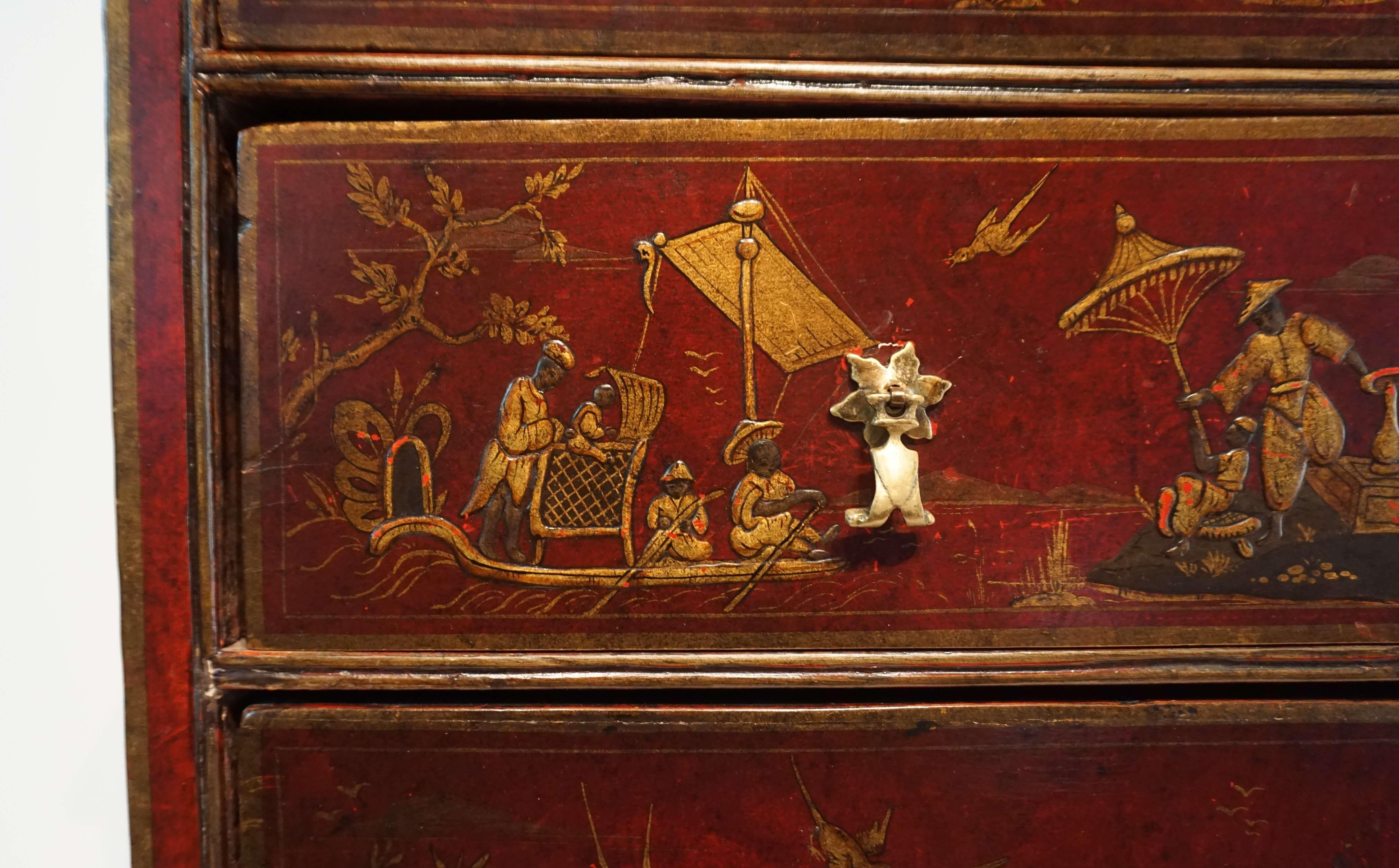 Brass English Chinoiserie Red Japanned Chest of Drawers, circa 1720