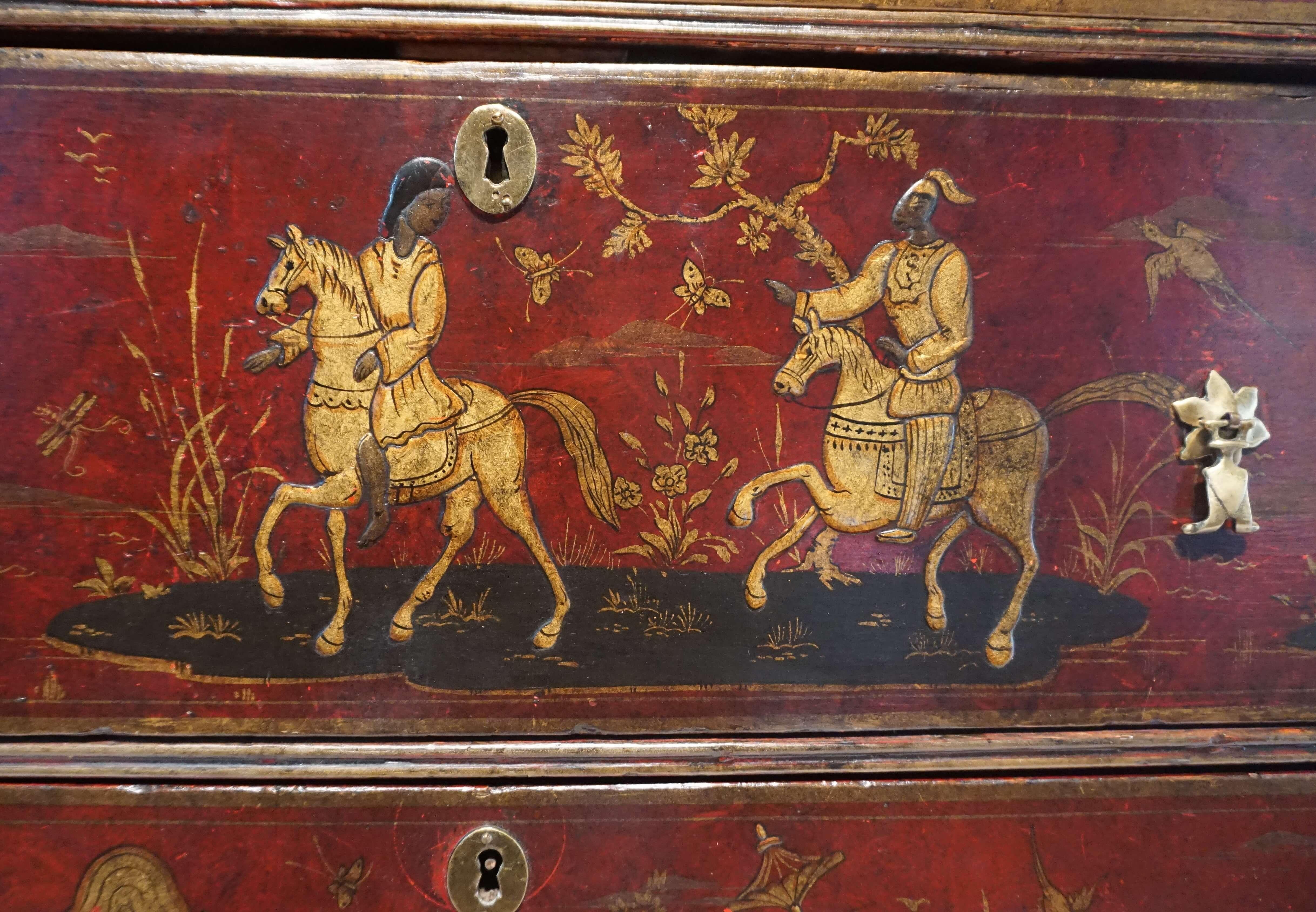 English Chinoiserie Red Japanned Chest of Drawers, circa 1720 4