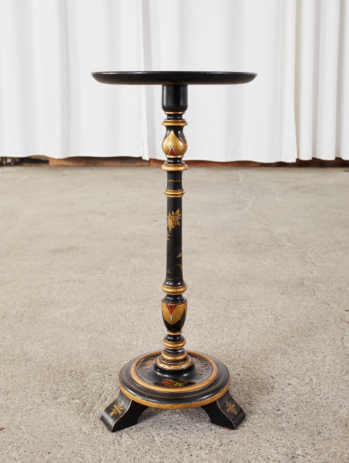 English Chinoiserie Revival Lacquered Pedestal Drink Table In Distressed Condition In Rio Vista, CA