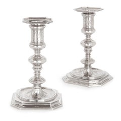 Servizio da toilette in argento in stile cineseria inglese in ventisei pezzi