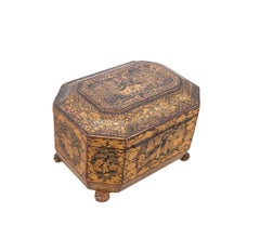 English Chinoiserie Tea Caddy with Dual Interior Canisters, 19th Century