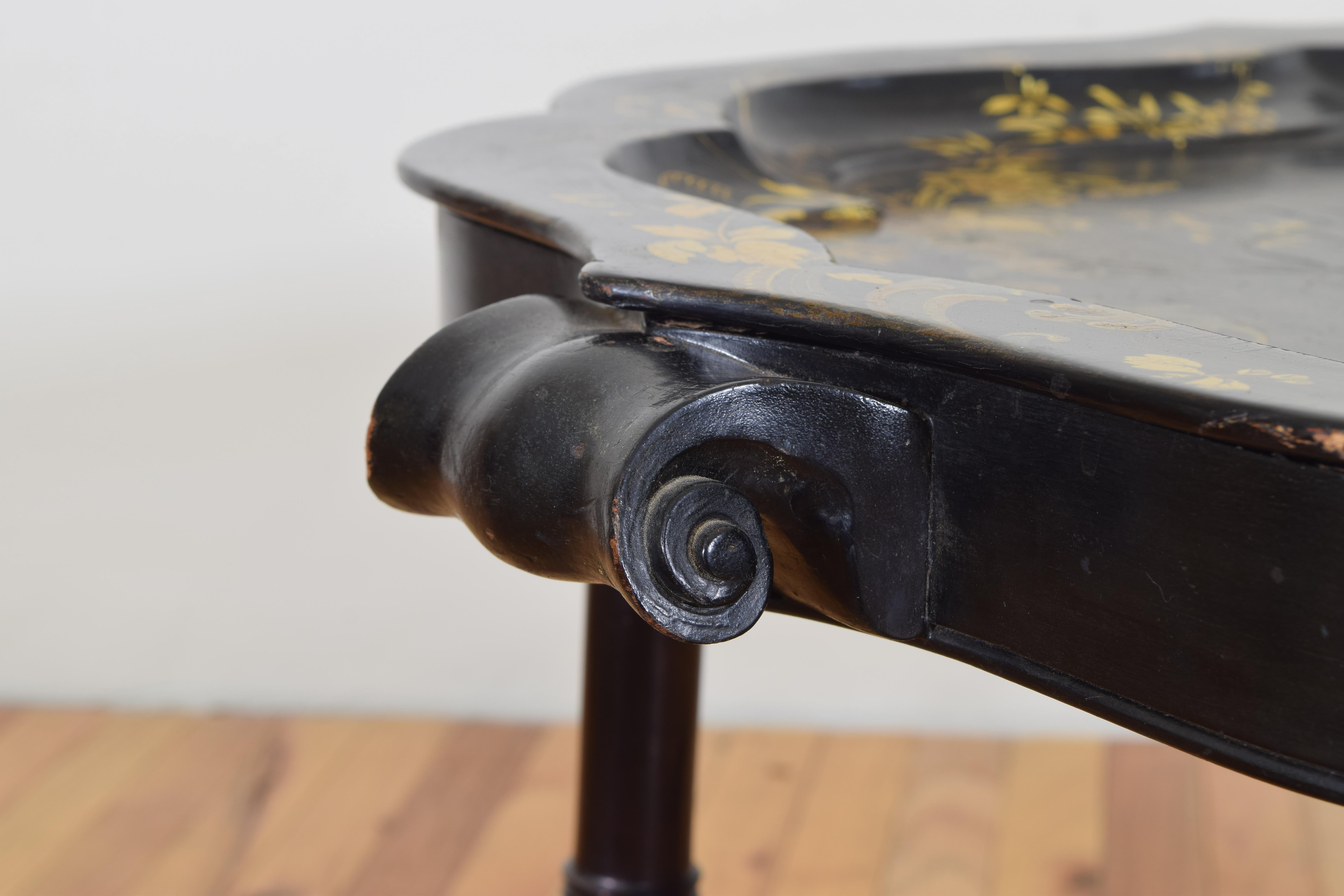 English Chinoiserie Tray Table, Early 19th Century 1