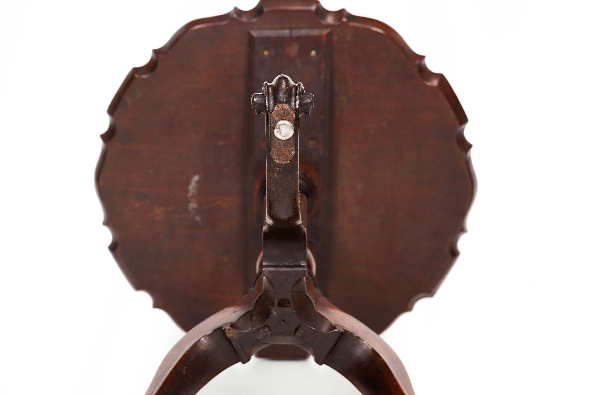 Table à tarte Chippendale anglaise ancienne en acajou sculpté, vers 1760 en vente 11