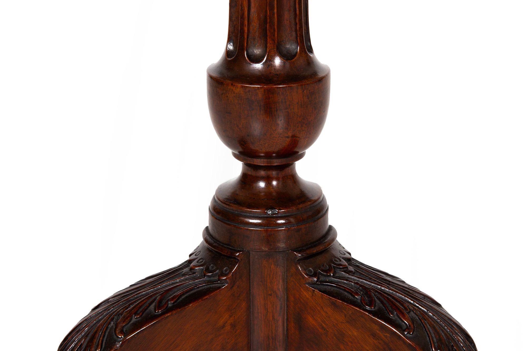 Table à tarte Chippendale anglaise ancienne en acajou sculpté, vers 1760 en vente 3