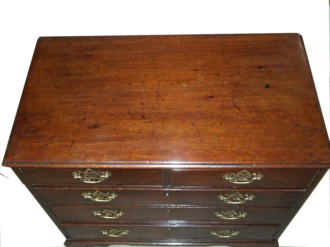 English Chippendale Bachelor's Chest For Sale 1
