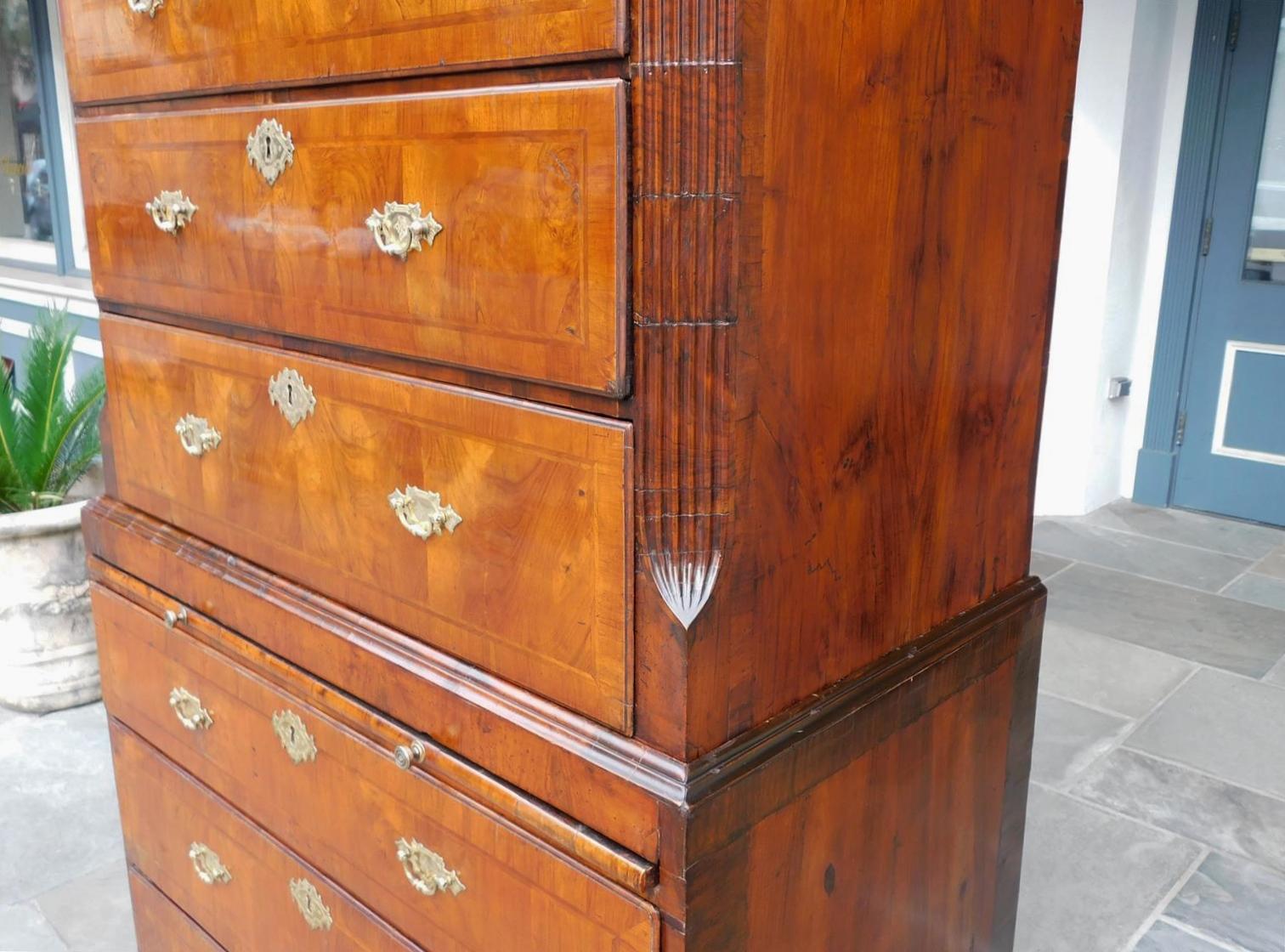 Cassapanca inglese intarsiata in radica di noce Chippendale con cassapanca orig. Ottoni, C 1760 in vendita 4