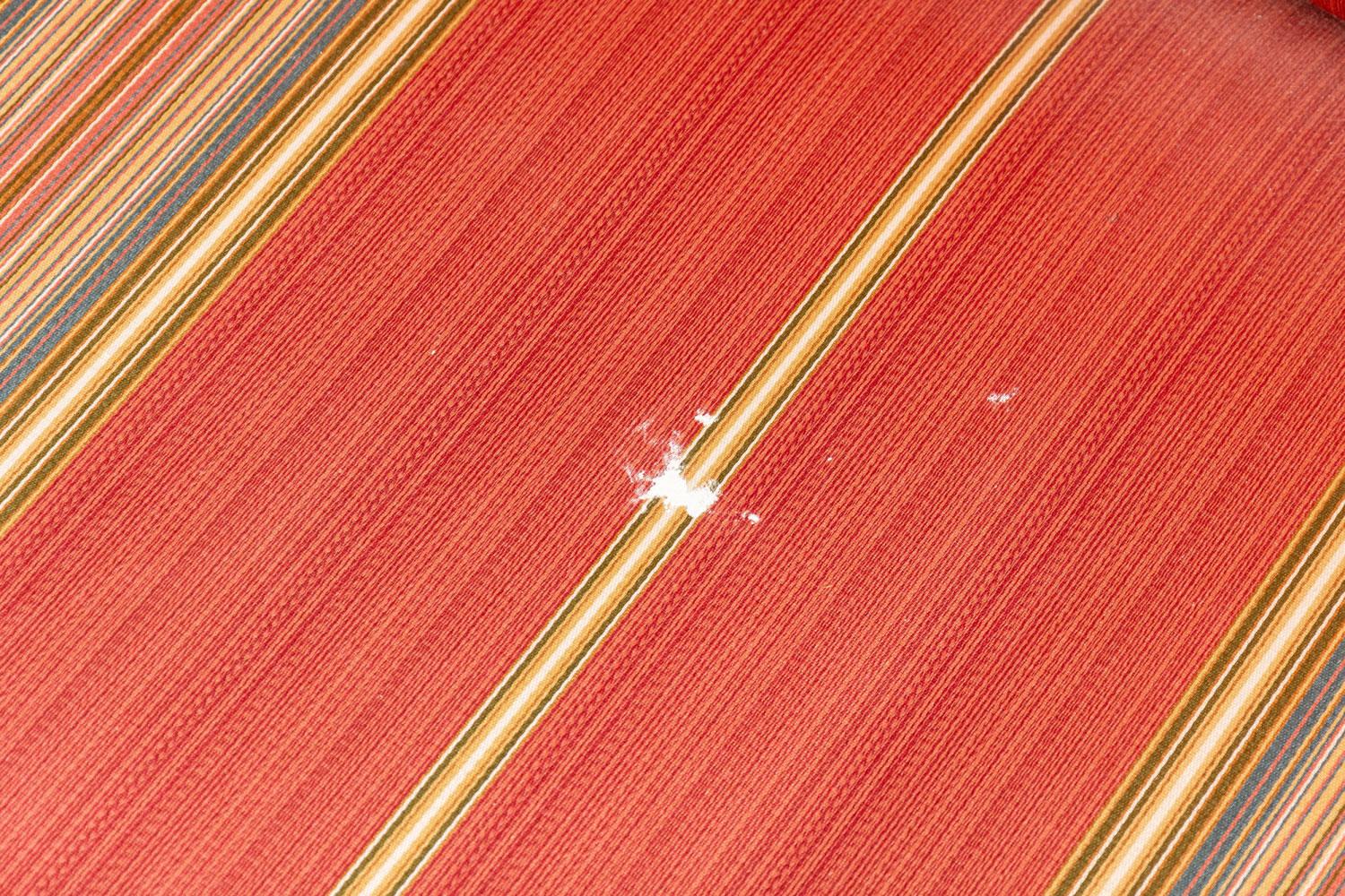 English Chippendale Candy Striped Camelback Sofa en vente 4