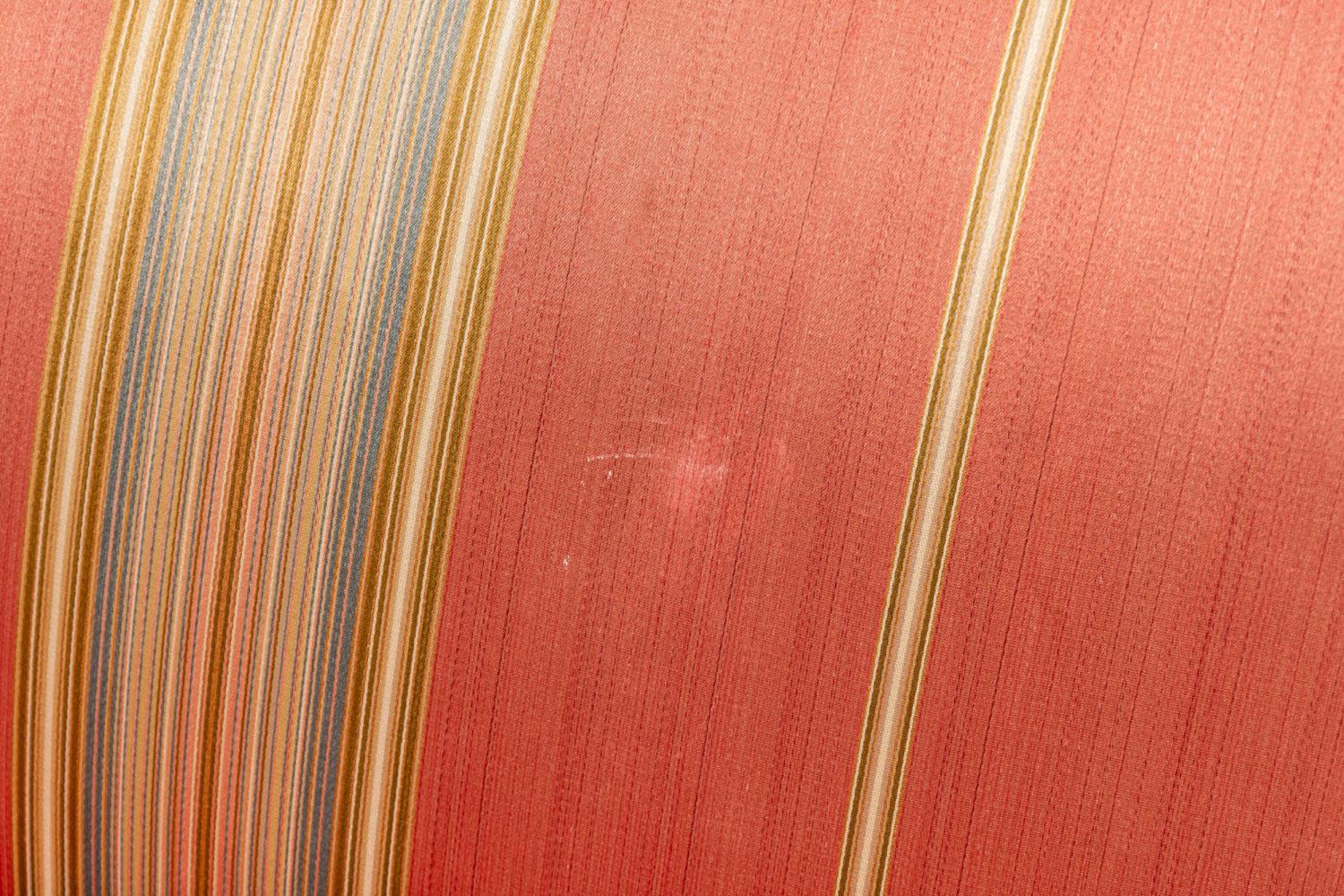 English Chippendale Candy Striped Camelback Sofa en vente 2