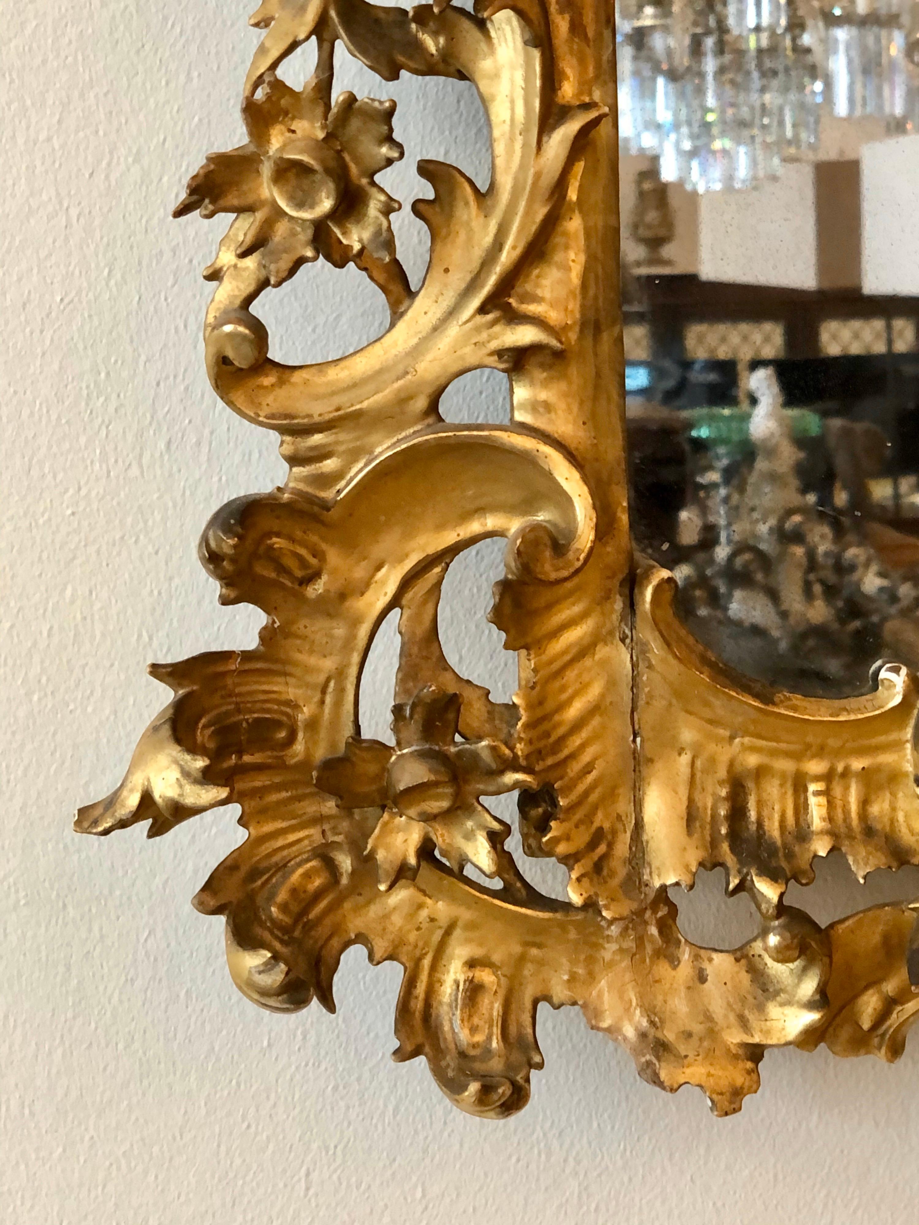 Miroir Chippendale anglais en bois doré sculpté, 18ème siècle en vente 6