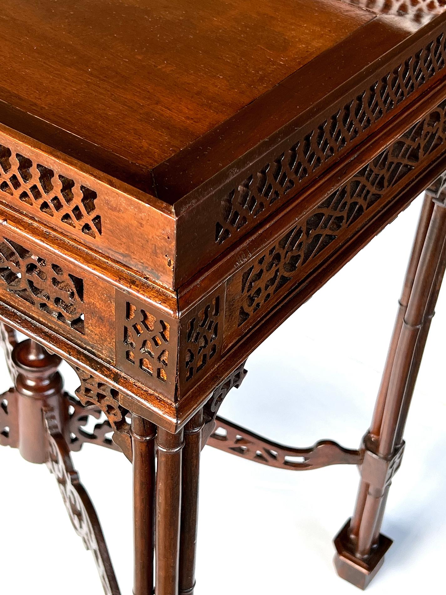 Early 20th Century English Chippendale/George II Style Mahogany Open Fretwork Side Table 