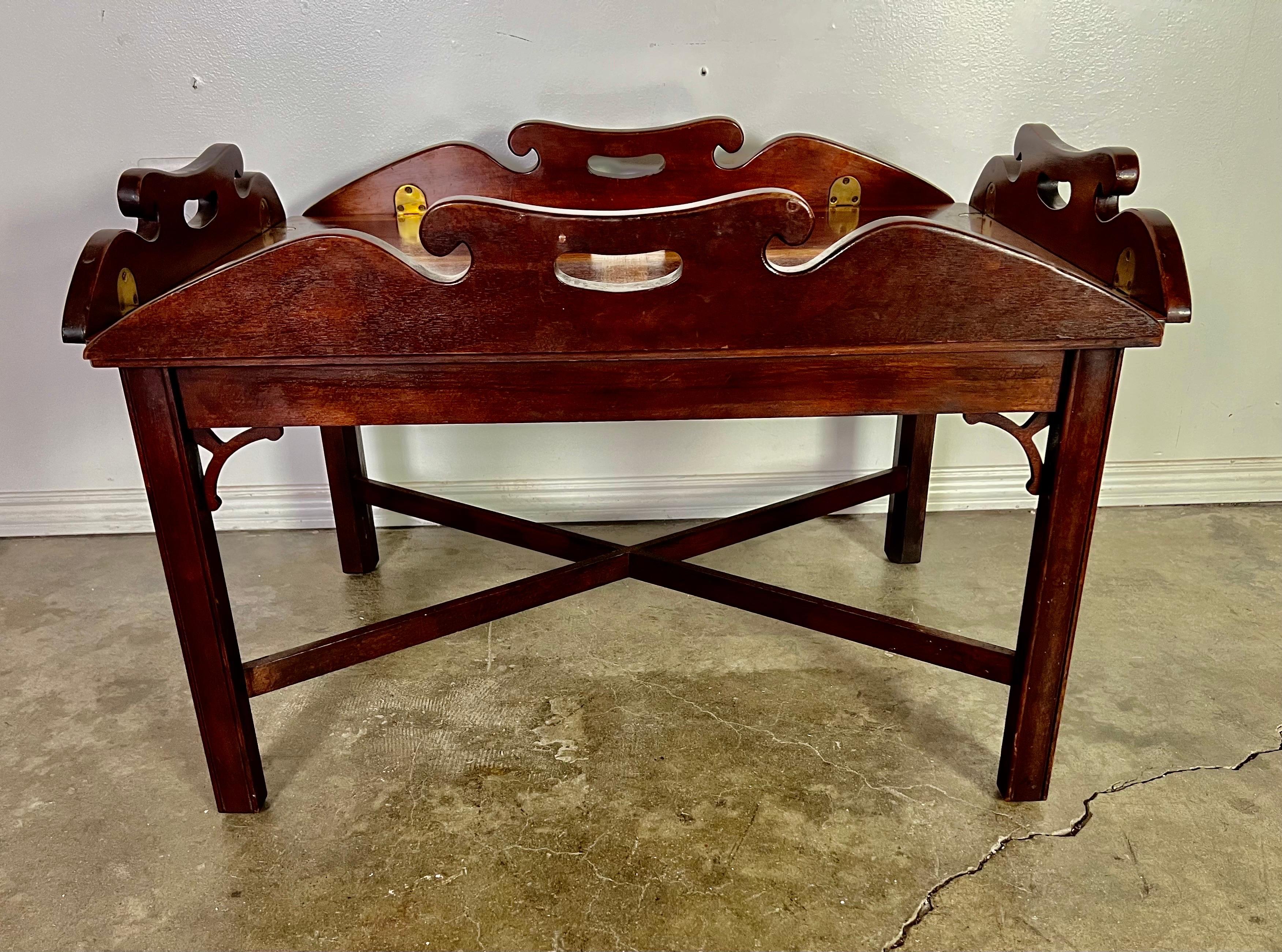 Inlay English Chippendale Inlaid Mahogany Tea Table C. 1940's For Sale