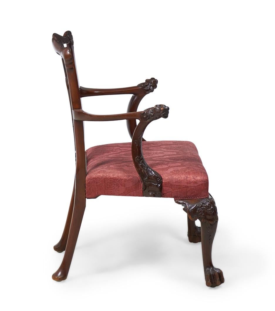 Englischer Chippendale-Esszimmerstuhl aus Mahagoni mit roter Polsterung im Angebot 1
