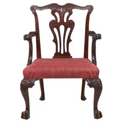 Sillón de comedor inglés Chippendale de caoba y tapicería roja
