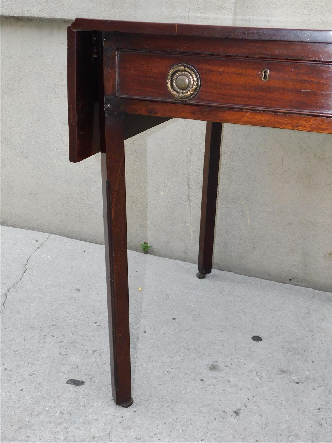 English Chippendale Mahogany Drop Leaf Pembroke Table w/ Barrel Casters, C. 1770 For Sale 2