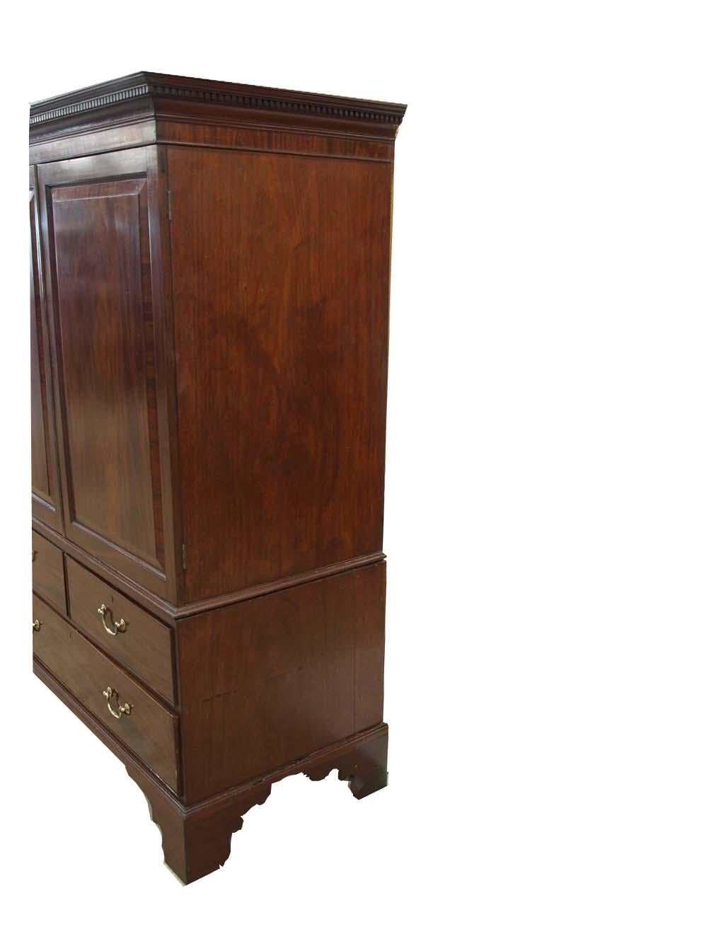 Veneer English Chippendale Mahogany Linen Press For Sale