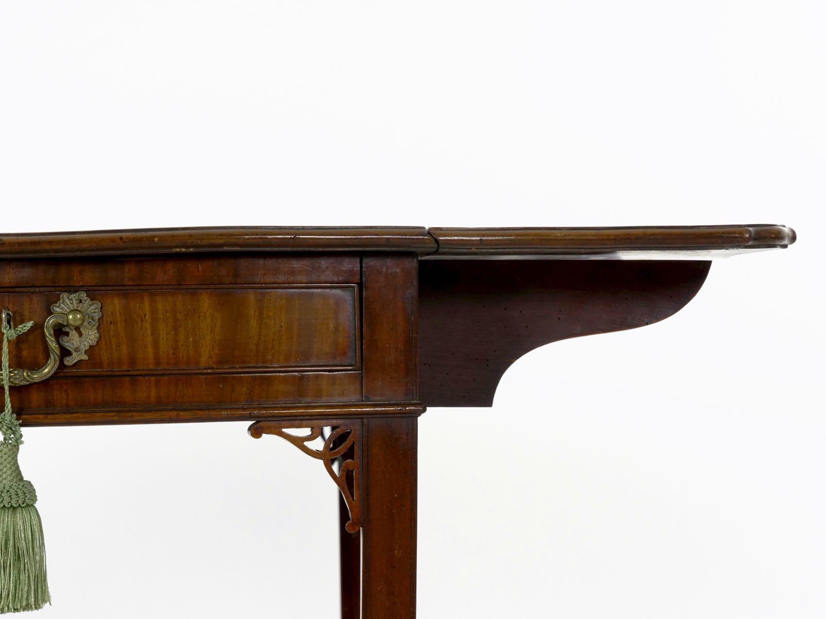 English Chippendale Mahogany Pembroke Accent Table, circa 1780 9