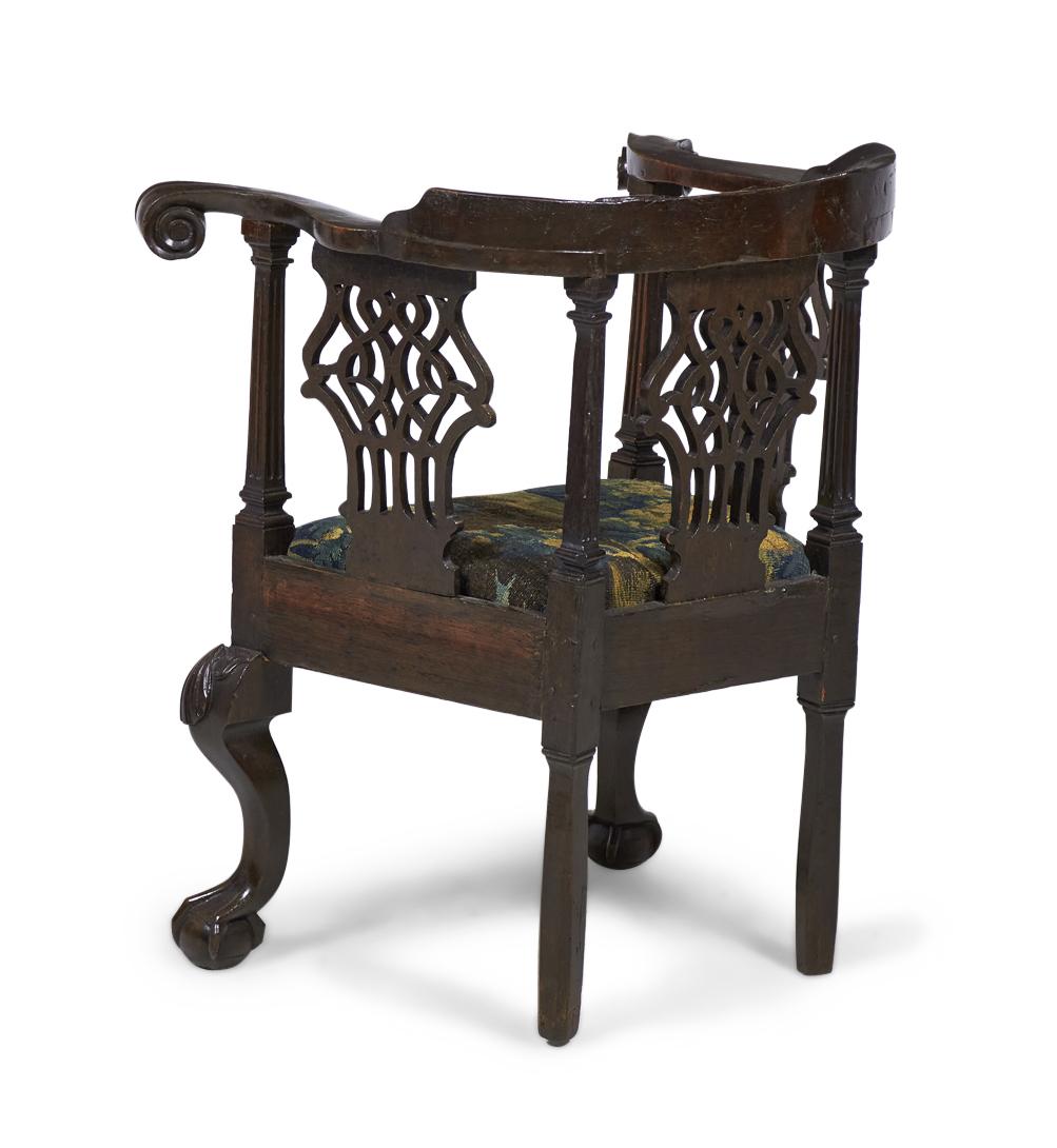 Englischer englischer Chippendale-Mahagoni-Sessel mit runder Rückenlehne (19. Jahrhundert) im Angebot