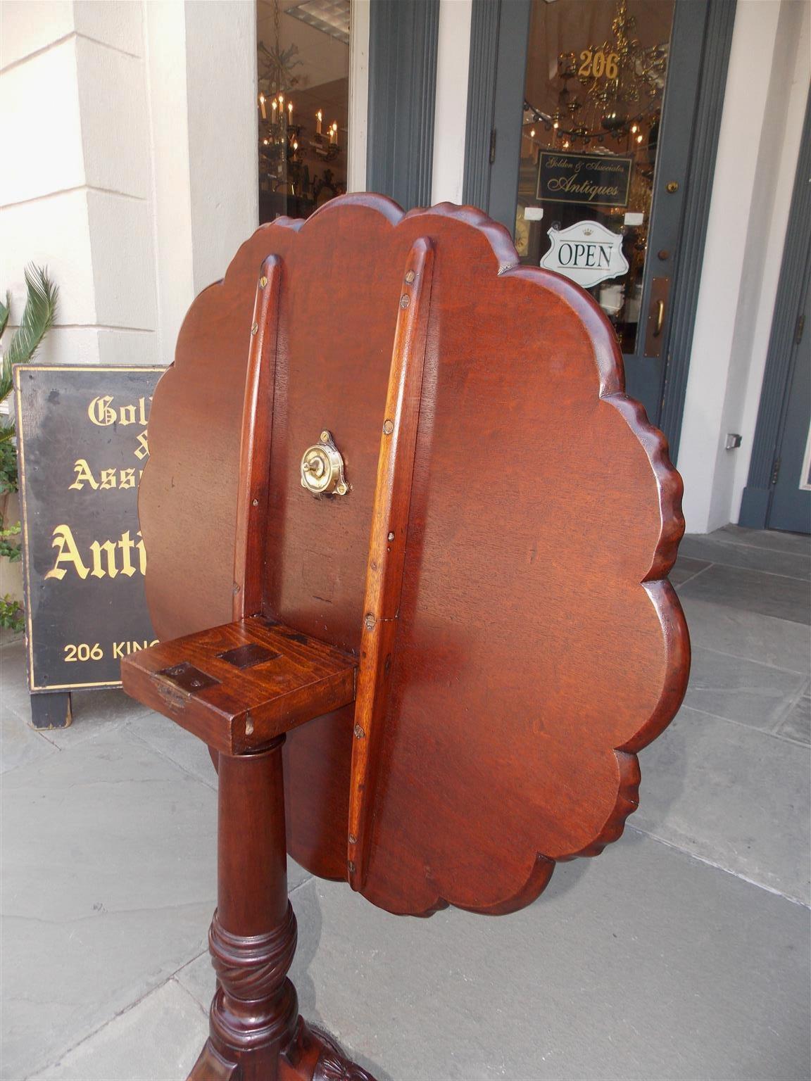 Brass English Chippendale Mahogany Shell and Acanthus Carved Dessert Table, Circa 1760 For Sale