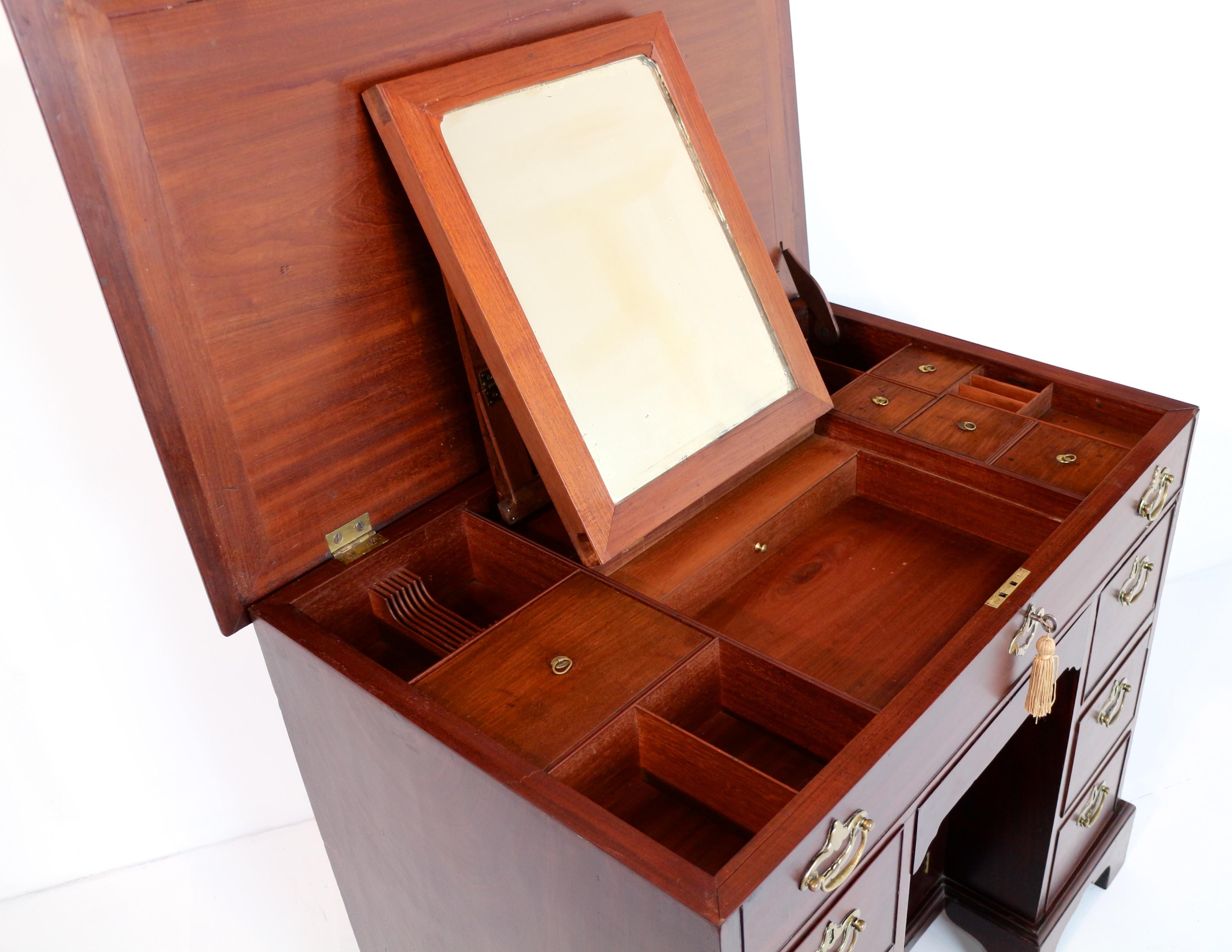 English Chippendale Period George II Red Walnut Kneehole Desk Dressing Table For Sale 6