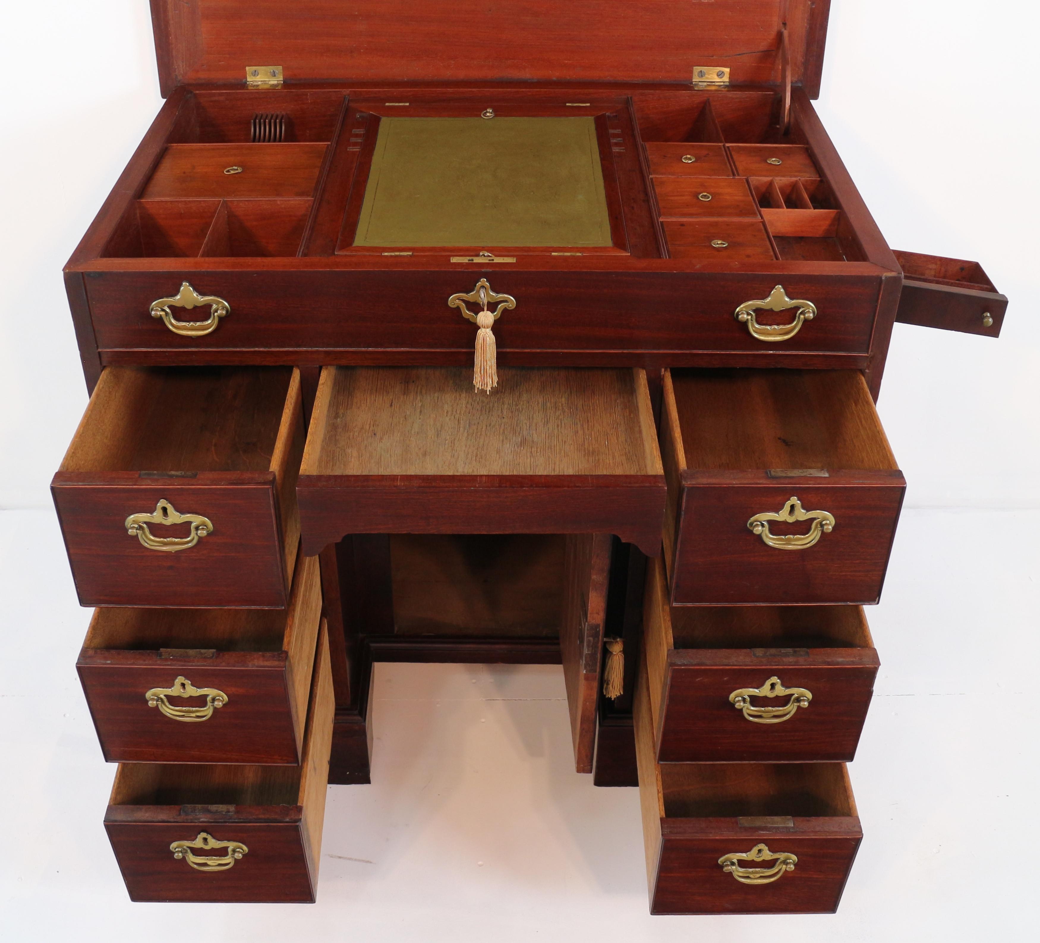 English Chippendale Period George II Red Walnut Kneehole Desk Dressing Table For Sale 9