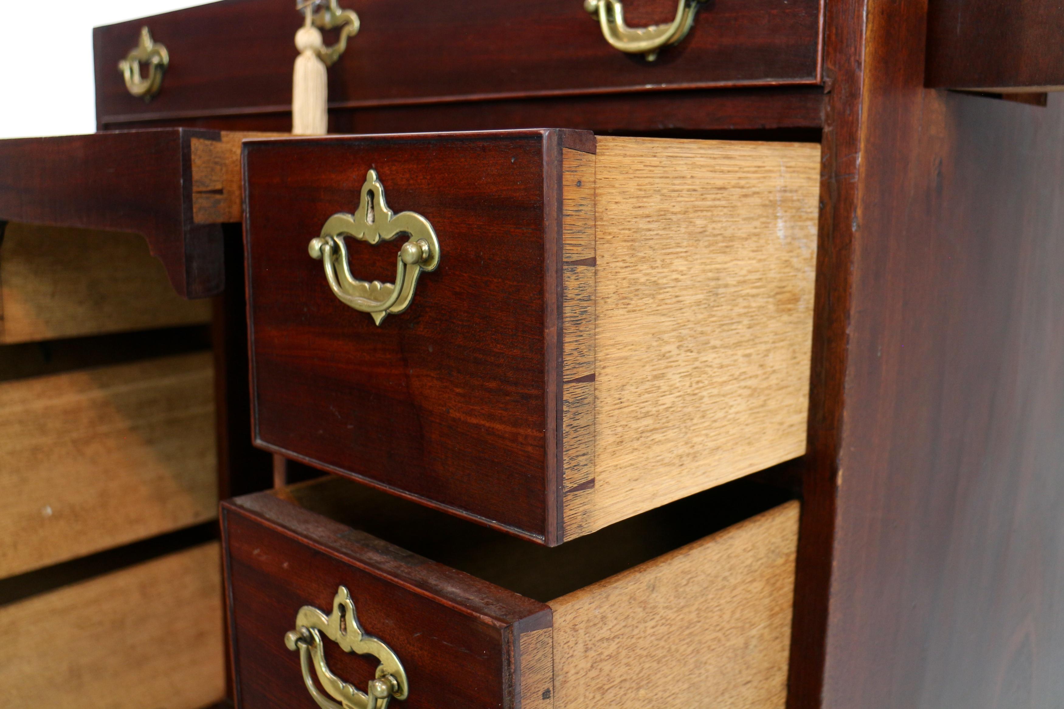 English Chippendale Period George II Red Walnut Kneehole Desk Dressing Table For Sale 10