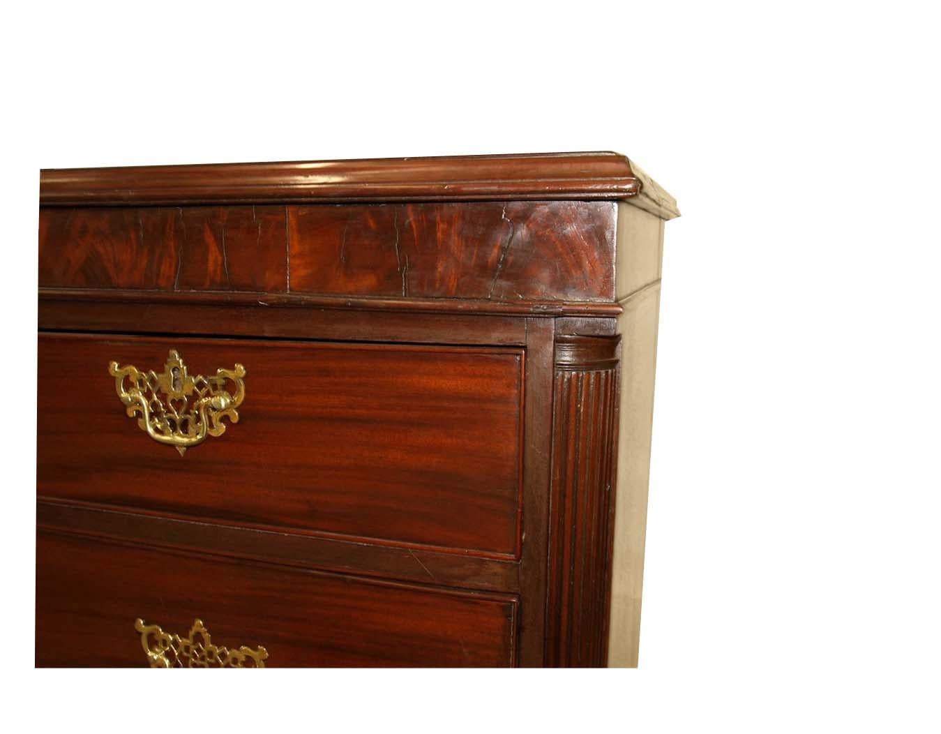 English Chippendale Quarter Column Chest For Sale 3