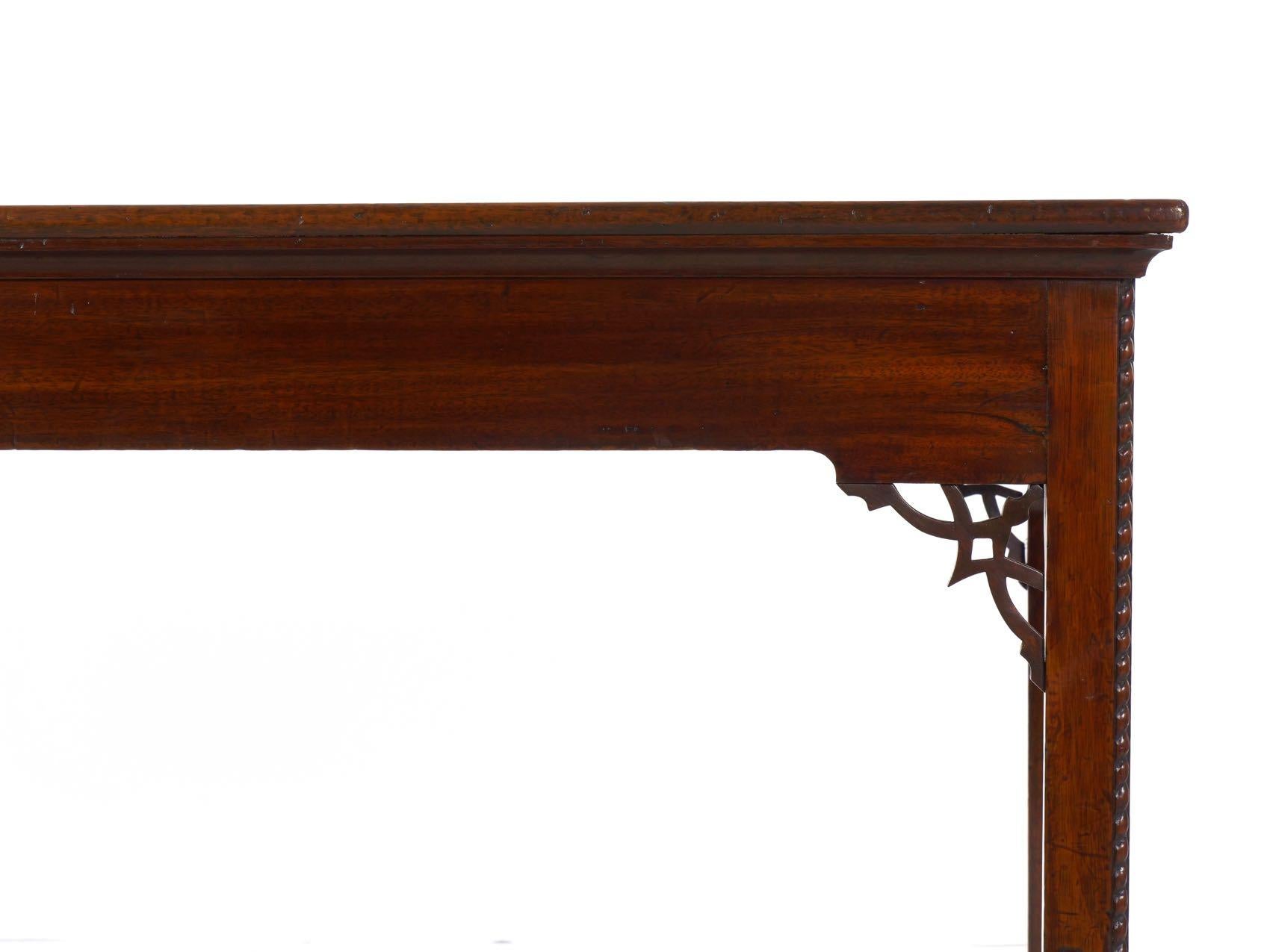 English Chippendale Rectangular Mahogany Antique Console Center Table circa 1770 In Good Condition In Shippensburg, PA