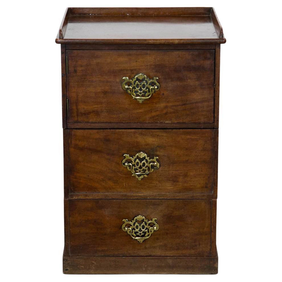English Chippendale Small Chest/Cabinet 