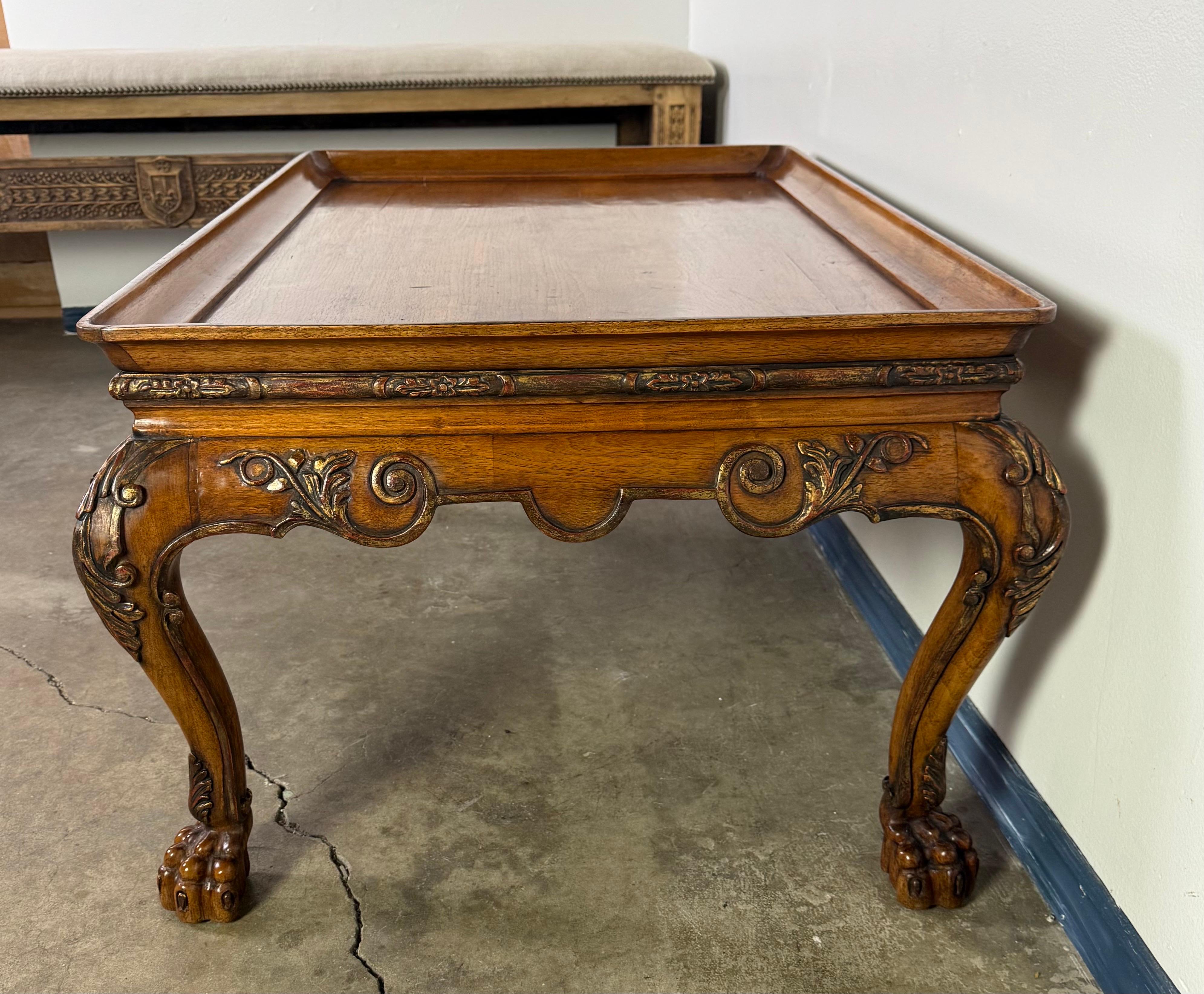 Table basse anglaise de style Chippendale en vente 5