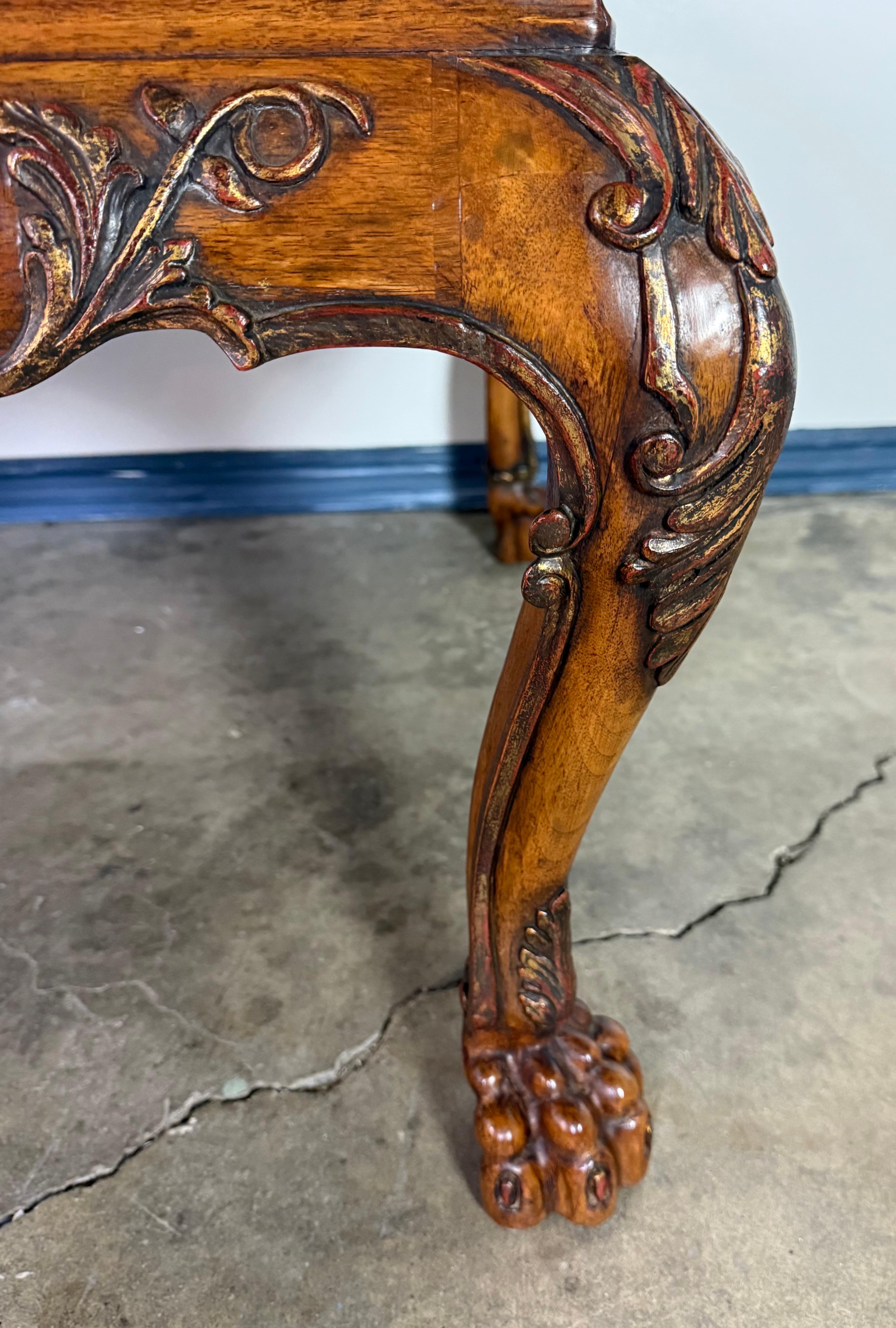 Table basse anglaise de style Chippendale en vente 1