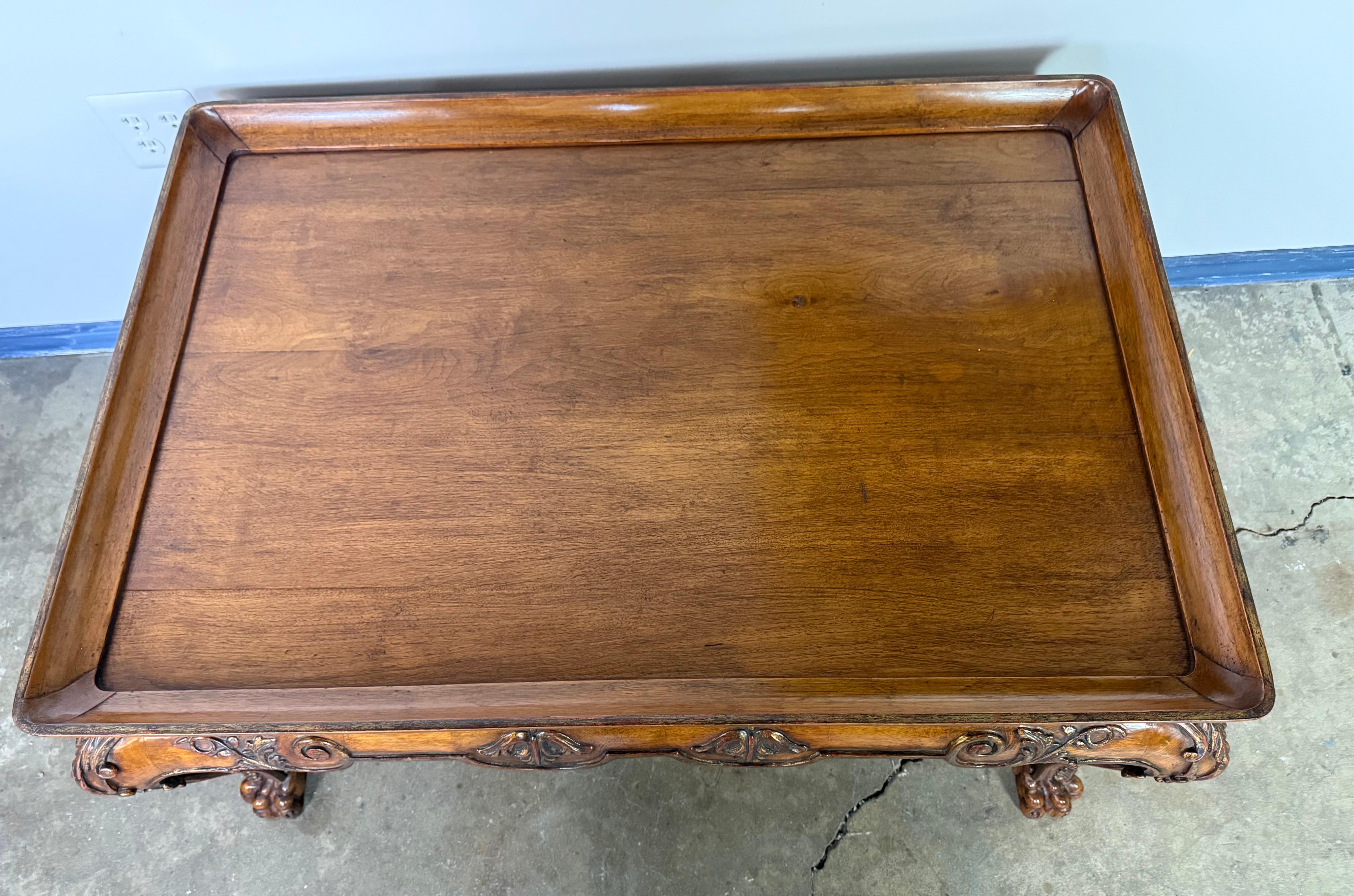 Table basse anglaise de style Chippendale en vente 2