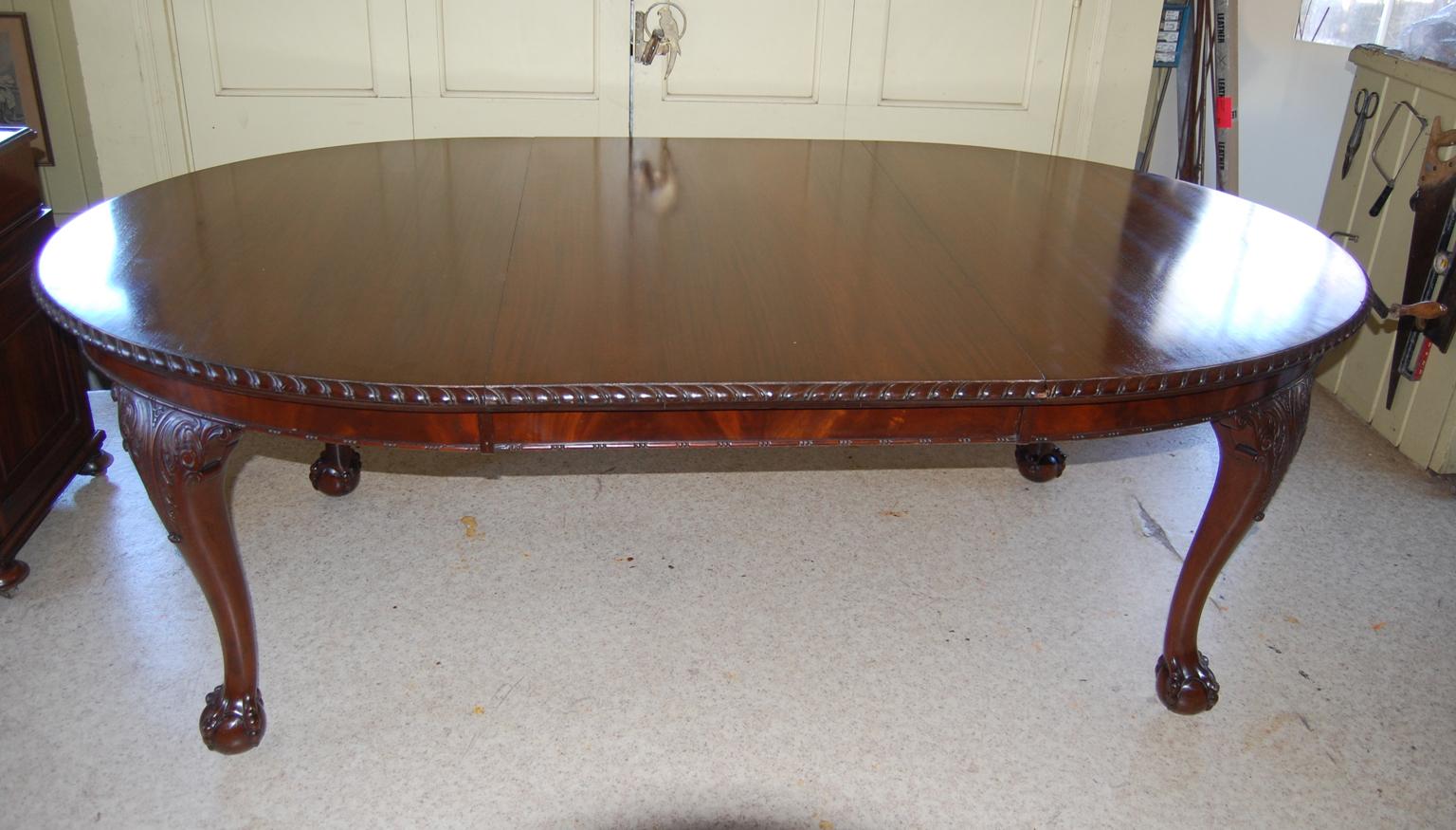 English Chippendale Style Early 20th Century Banquet Table Two Leaves 6