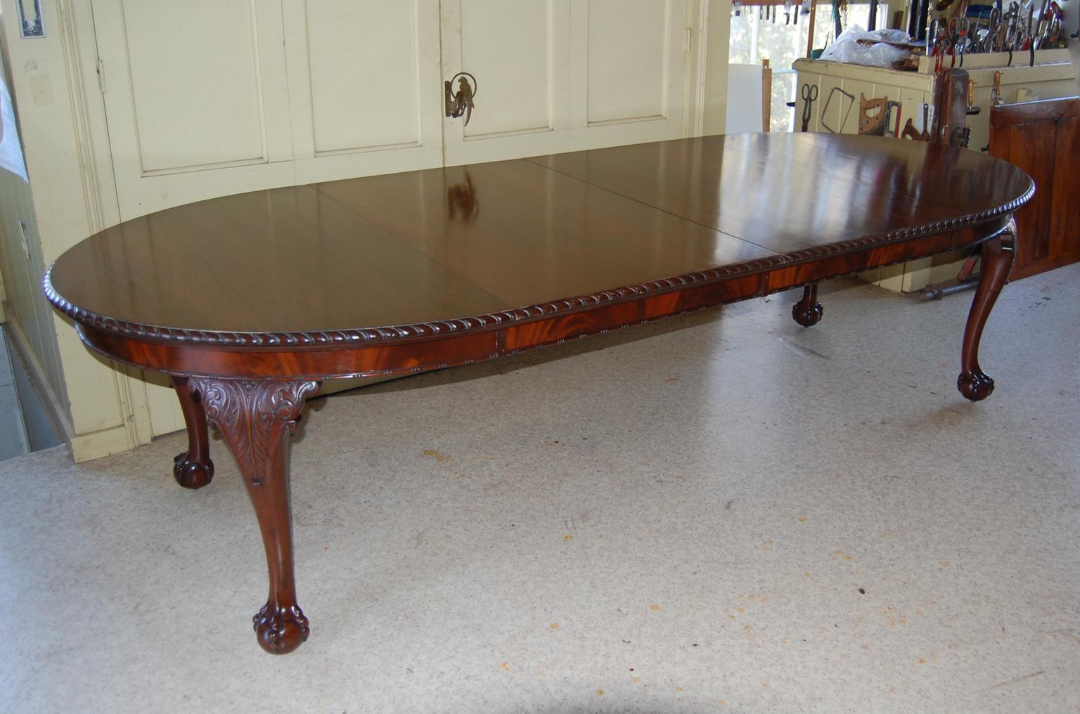Steel English Chippendale Style Early 20th Century Banquet Table Two Leaves