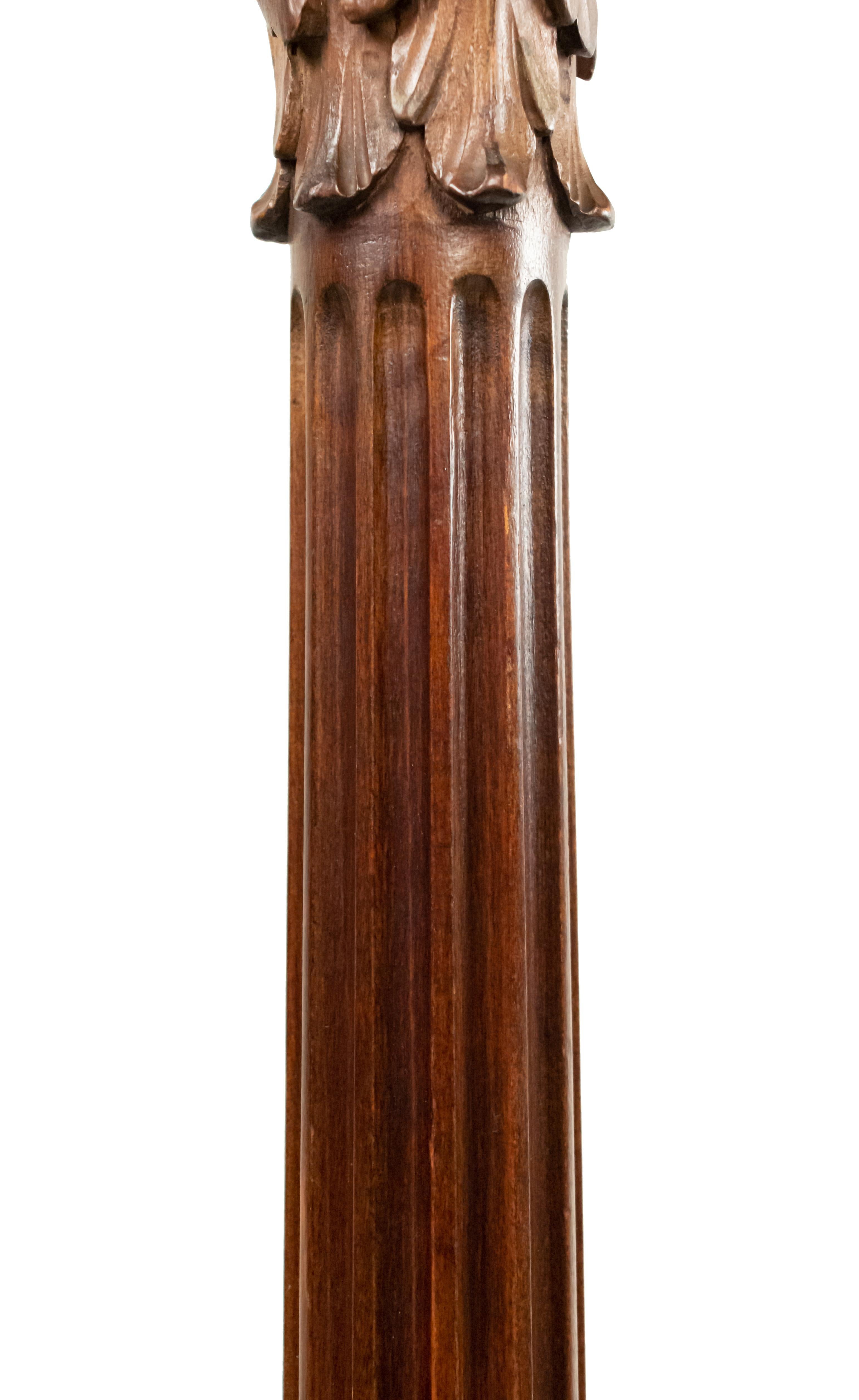20th Century English Chippendale Style Mahogany Coat Tree For Sale