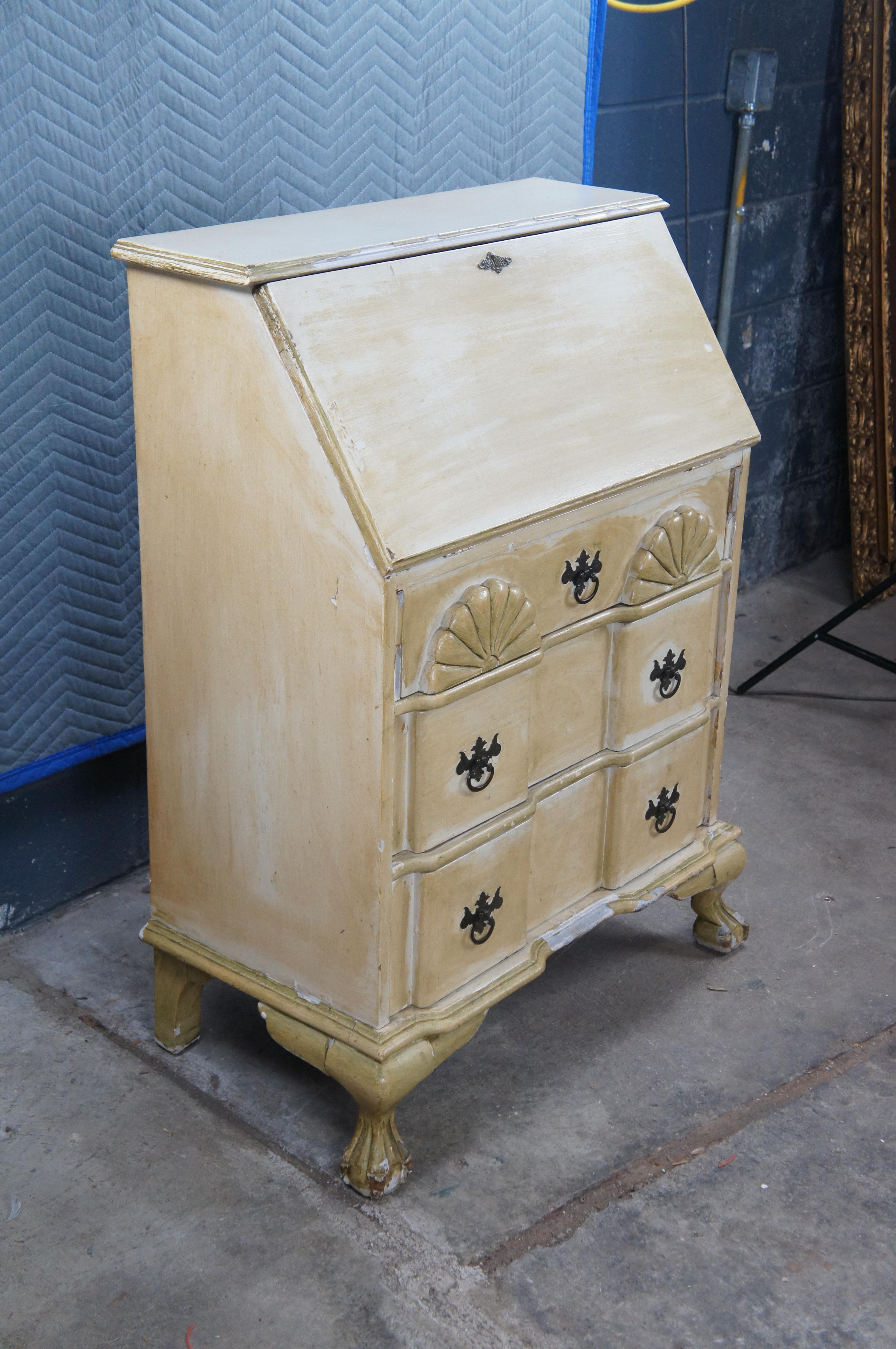 Englischer Chippendale Stil Gemaltes Goddard Chest Sekretär Schreibpult im Zustand „Relativ gut“ im Angebot in Dayton, OH