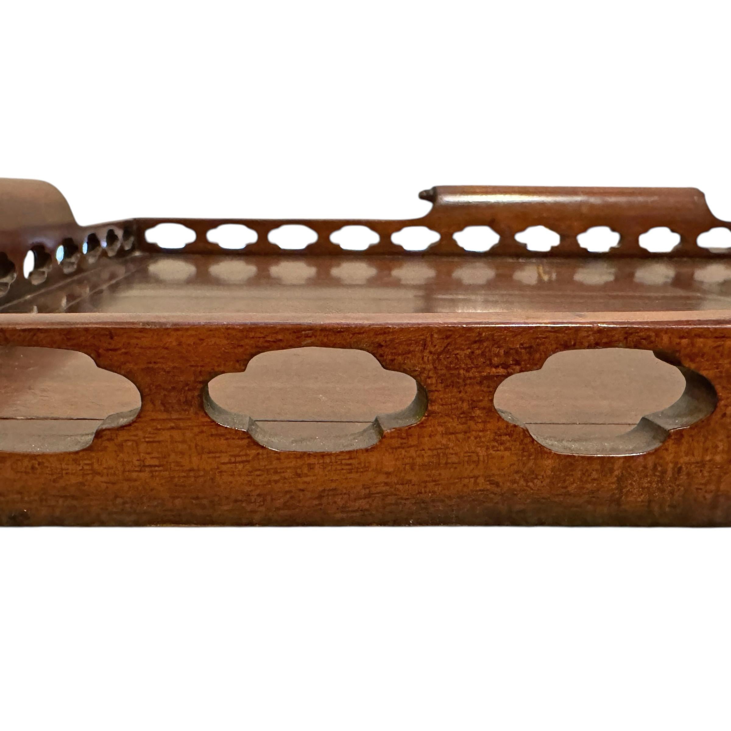English Chippendale-Style Tray en venta 6