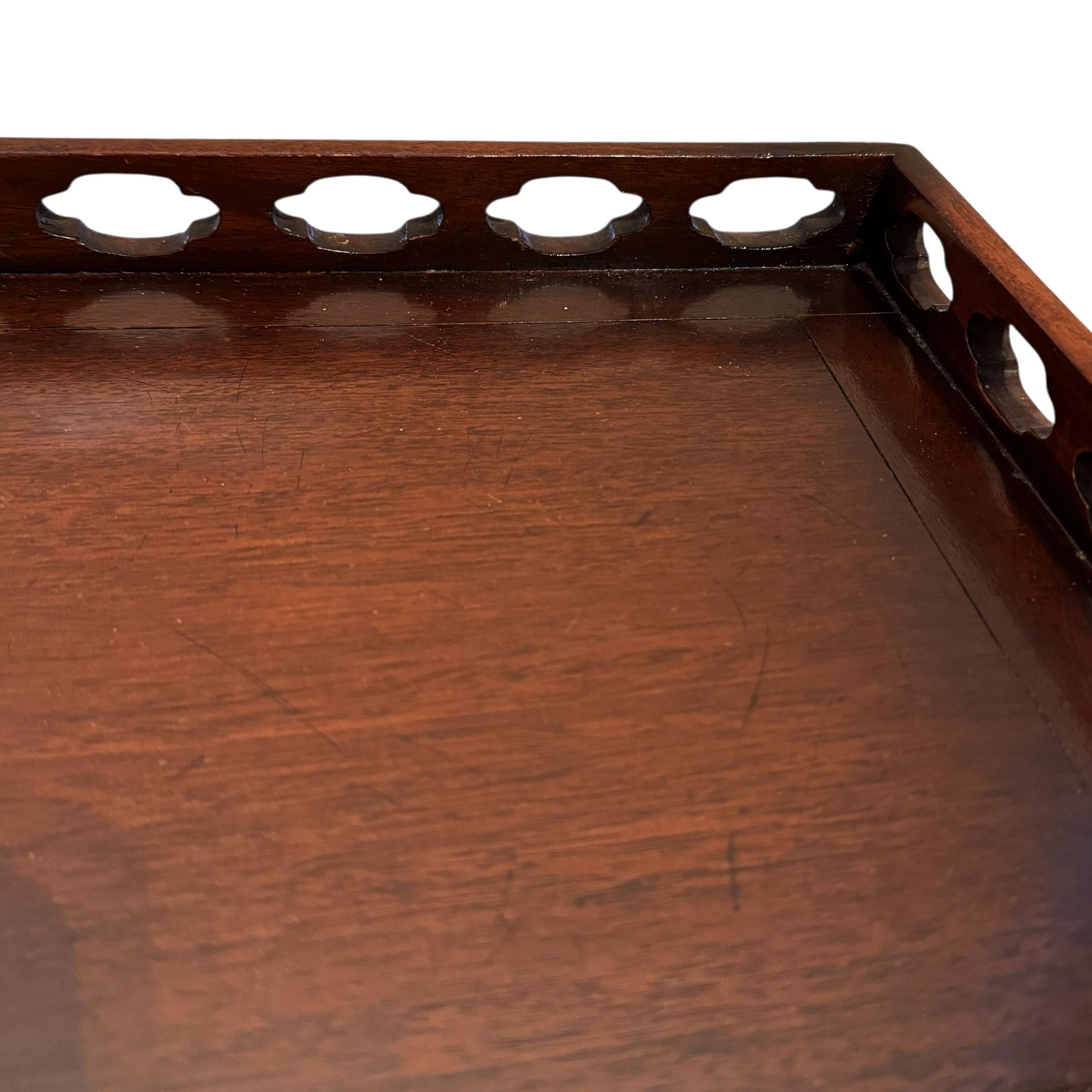 English Chippendale-Style Tray en venta 1